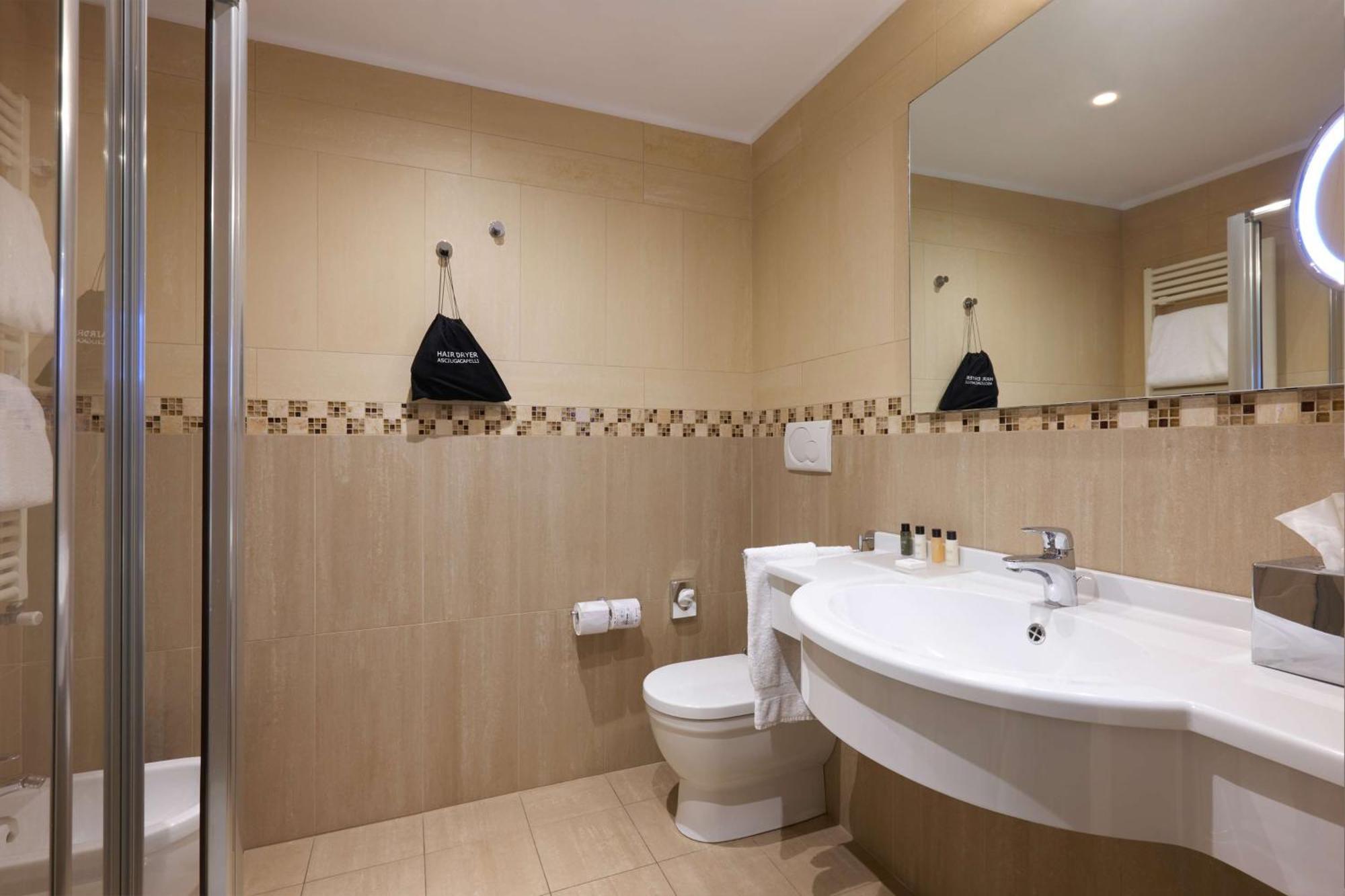 Premium Twin Room
