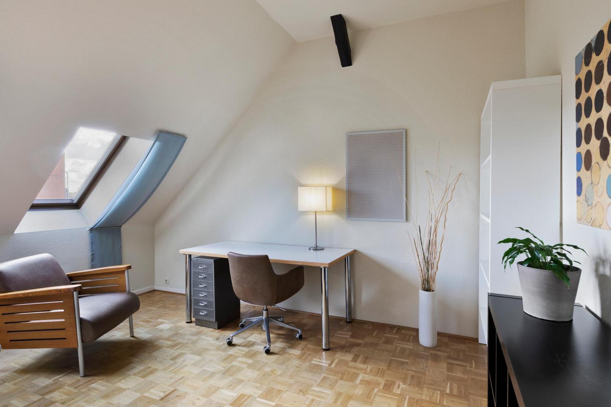 Studio Apartment Single Bed