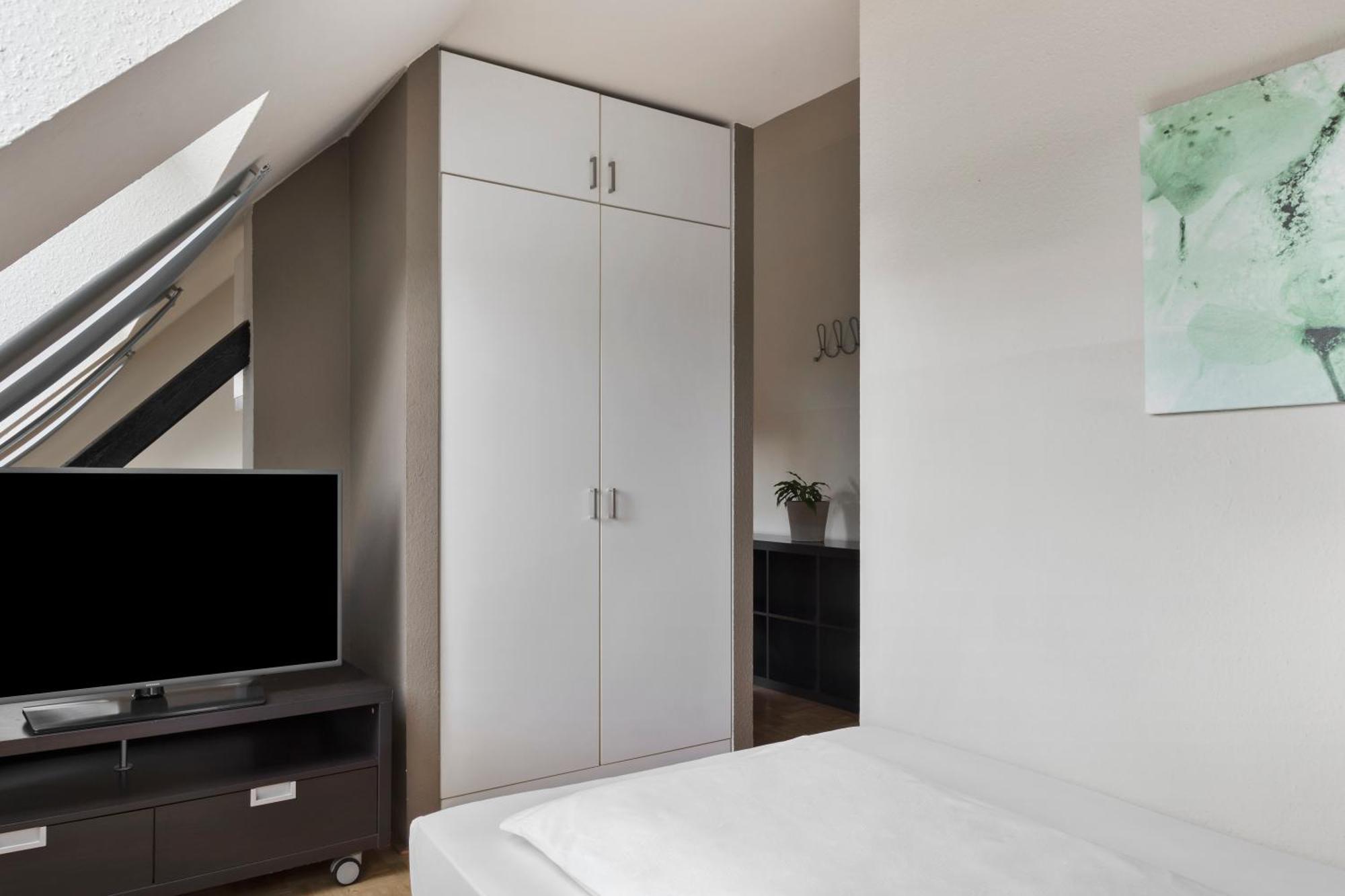 Studio Apartment Single Bed
