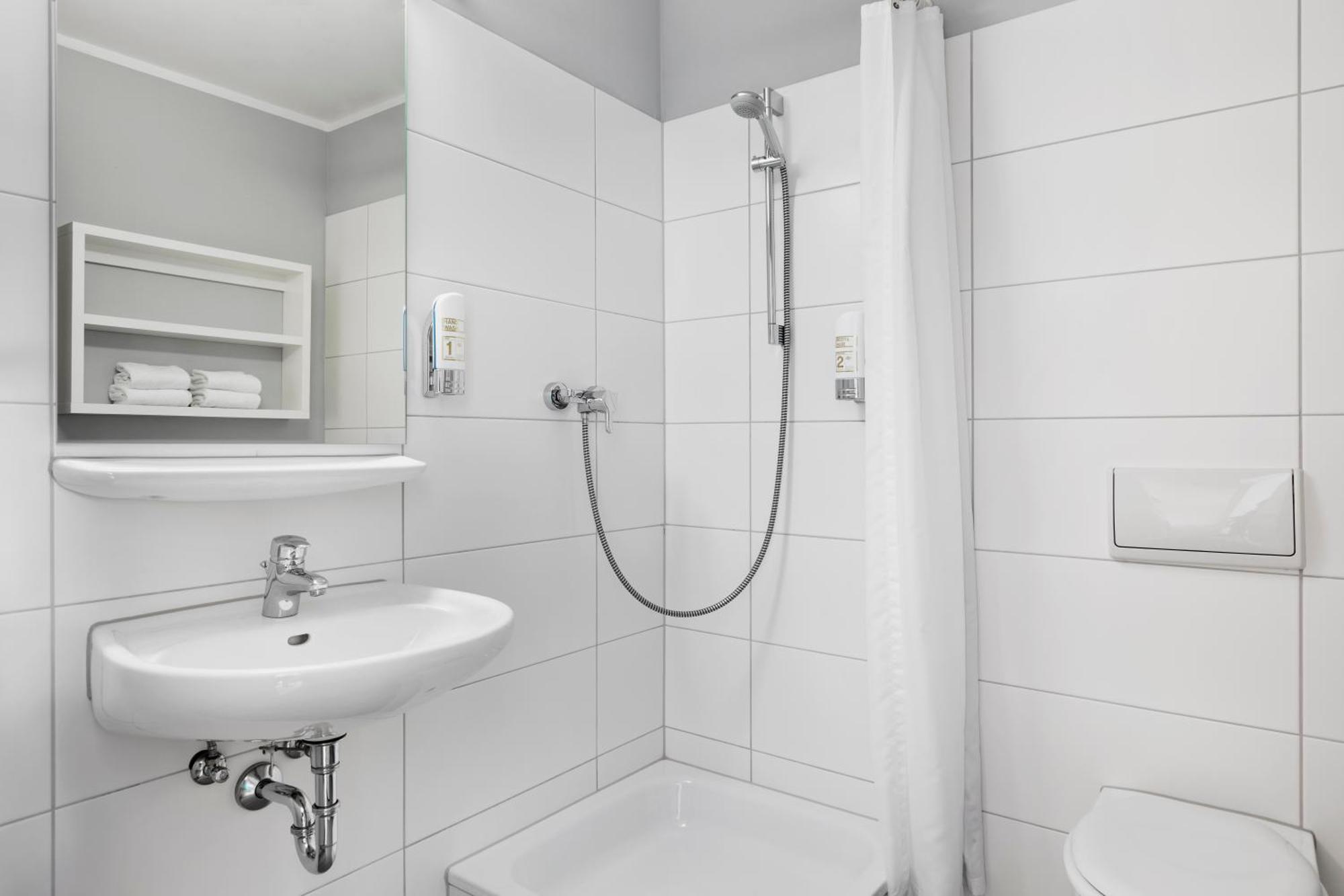 Studio Apartment Single Bed