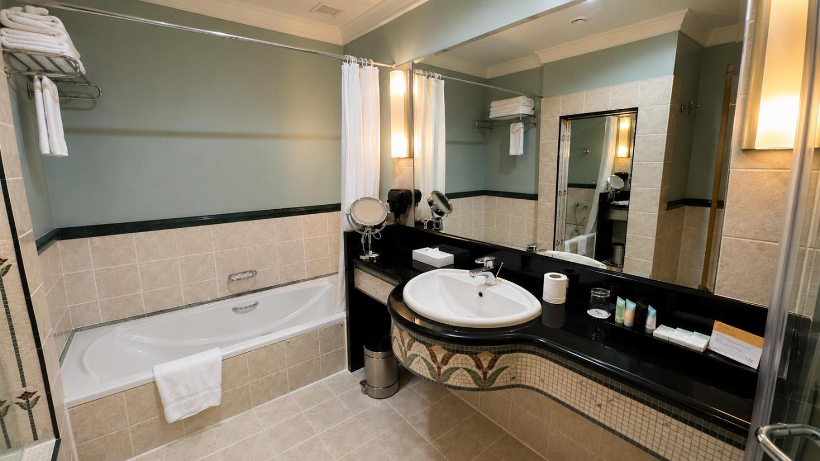 Deluxe King Room