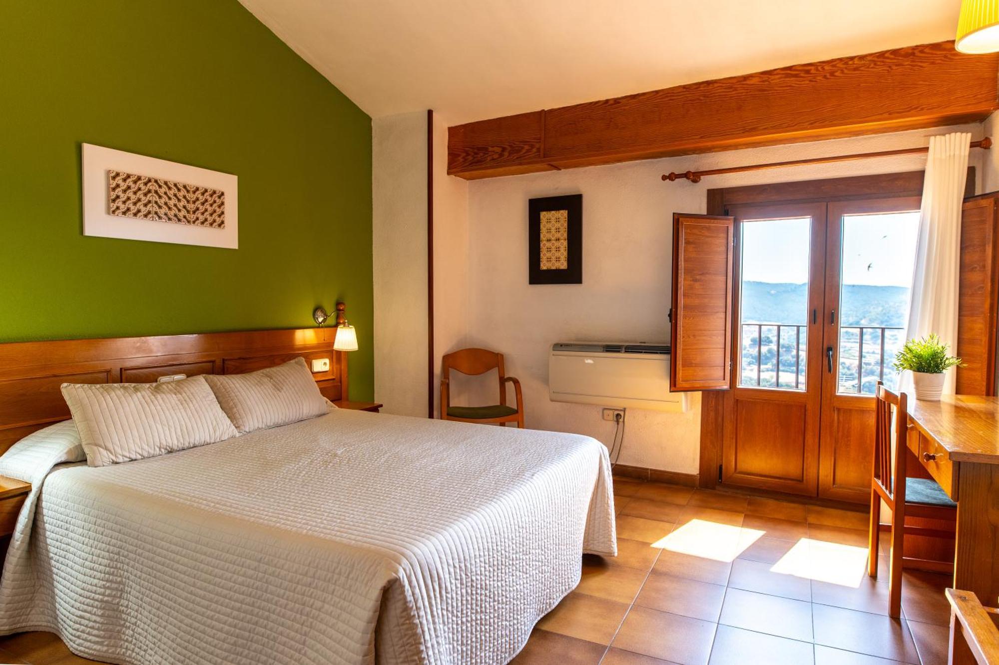 Superior Double or Twin Room Mountain View