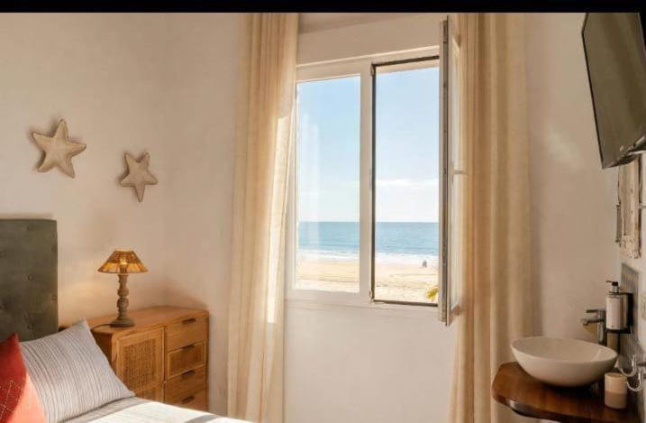 Double or Twin Room Sea View