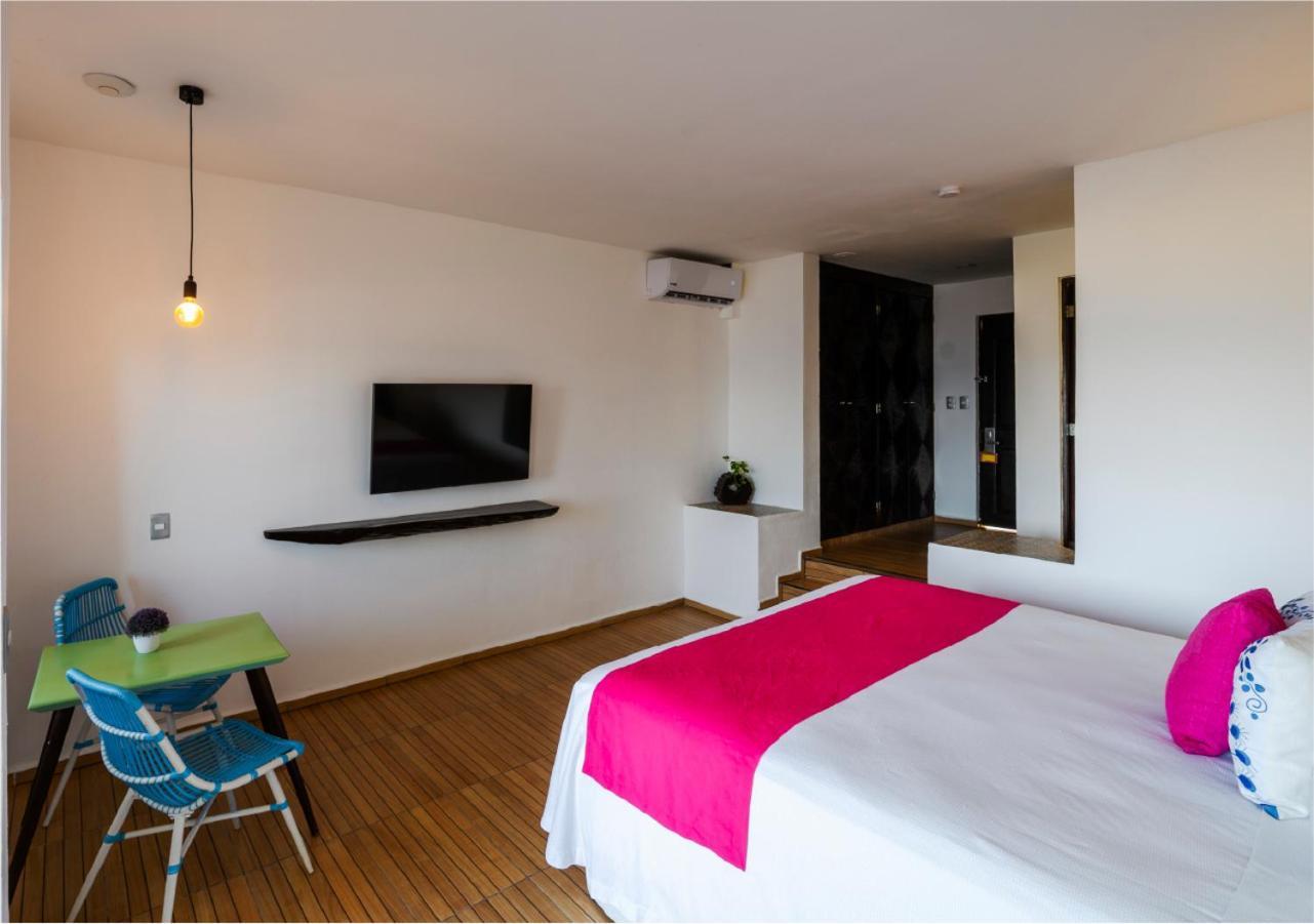Deluxe Villa Ocean Front Up to 2 Kids