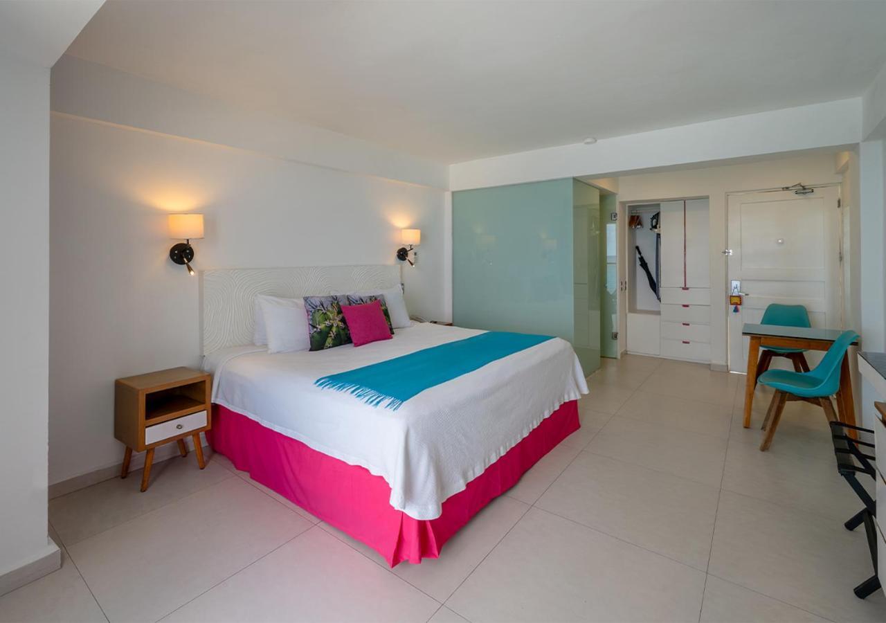 Deluxe Ocean View Room
