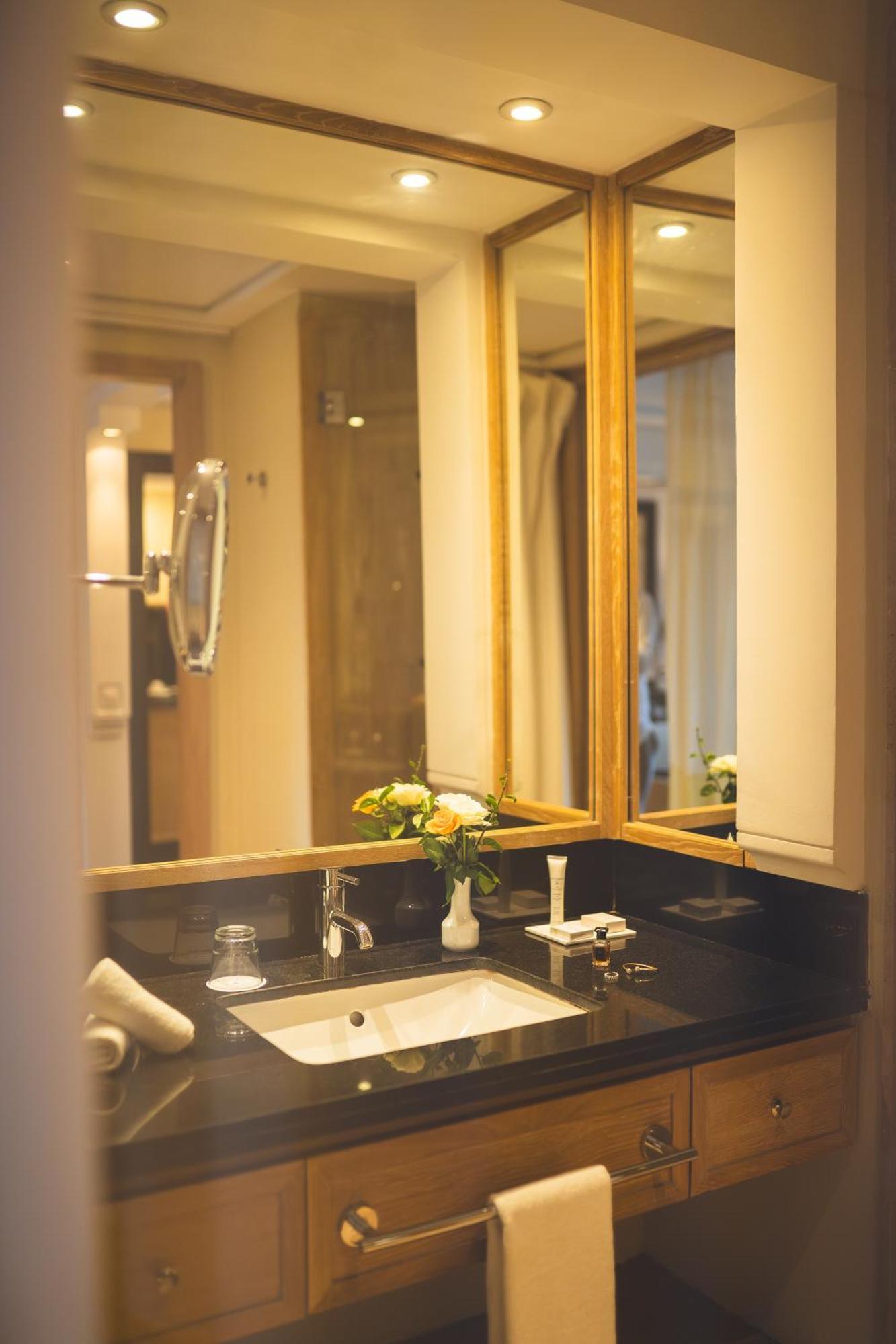 Deluxe Junior Suite