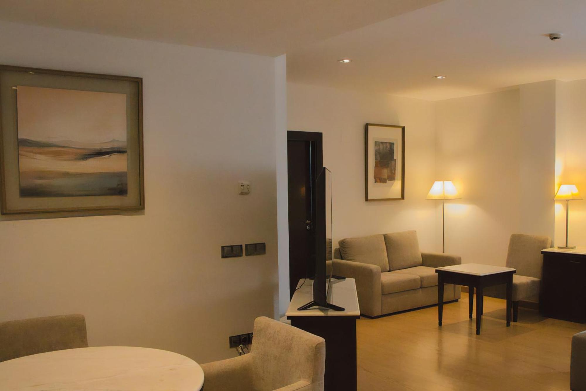 King Suite Spa Bath