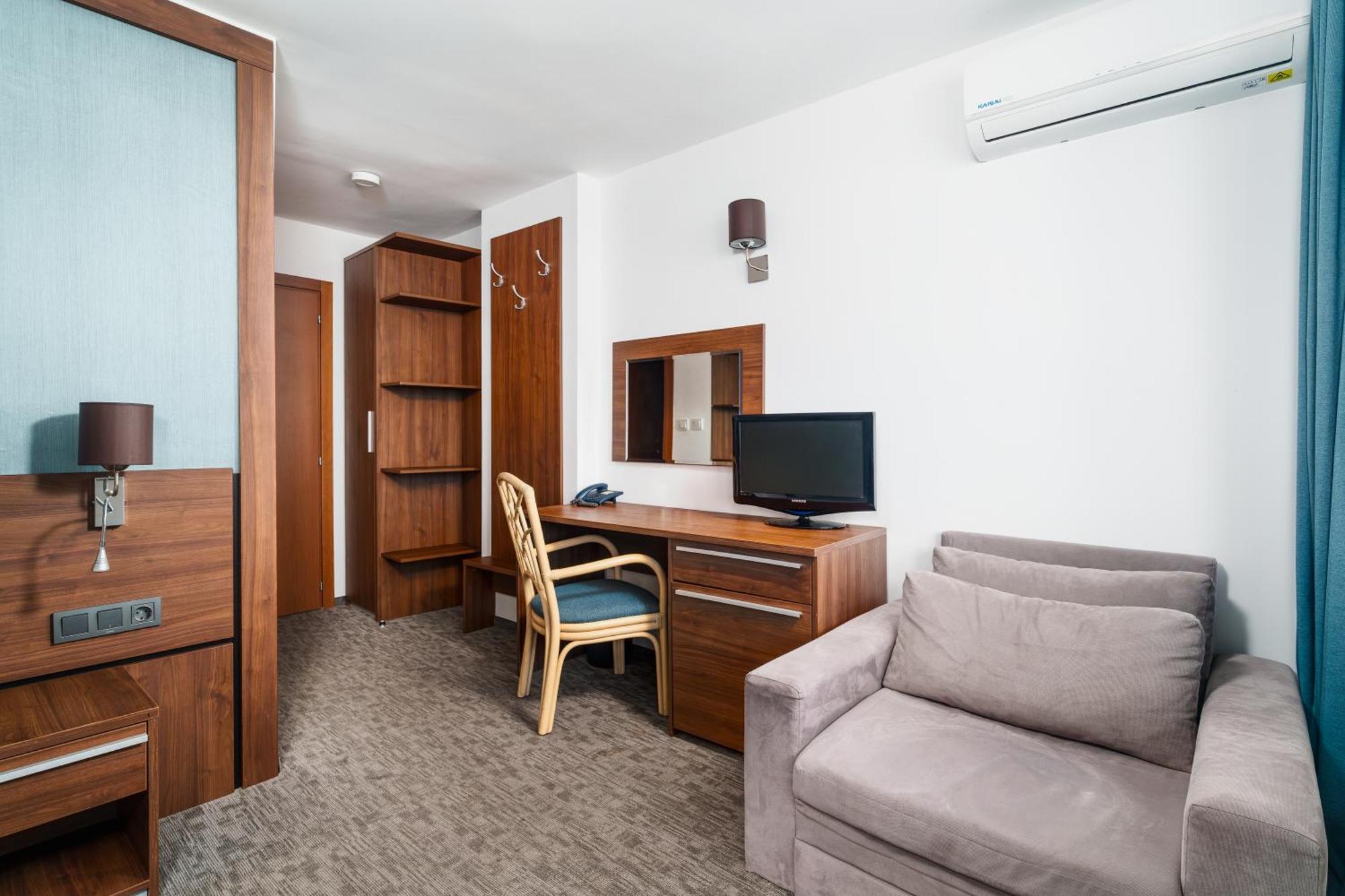Double or Twin Room Balcony