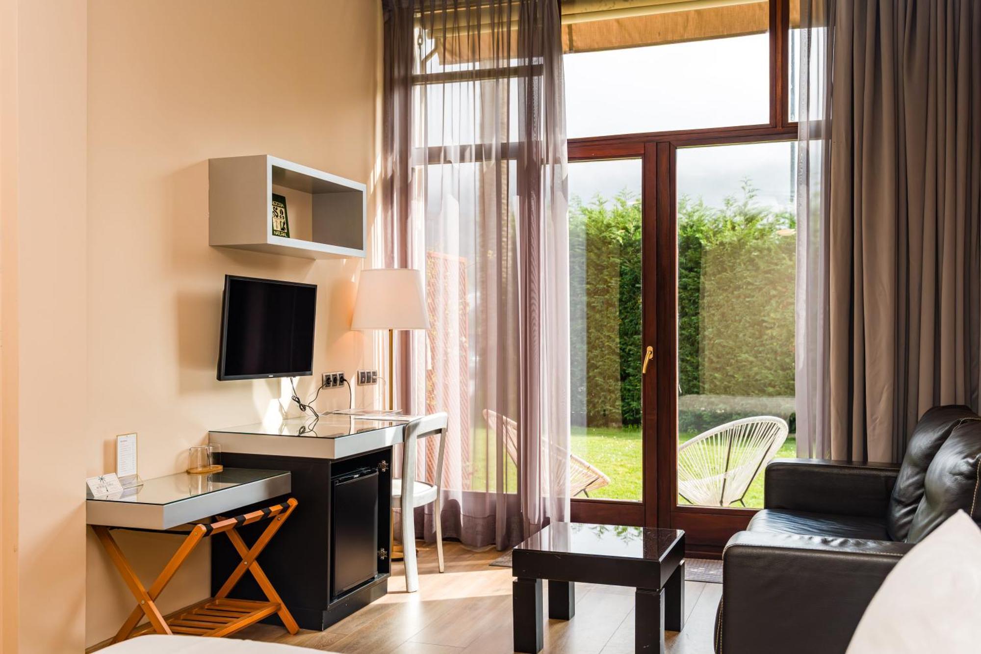 Double Room garden access