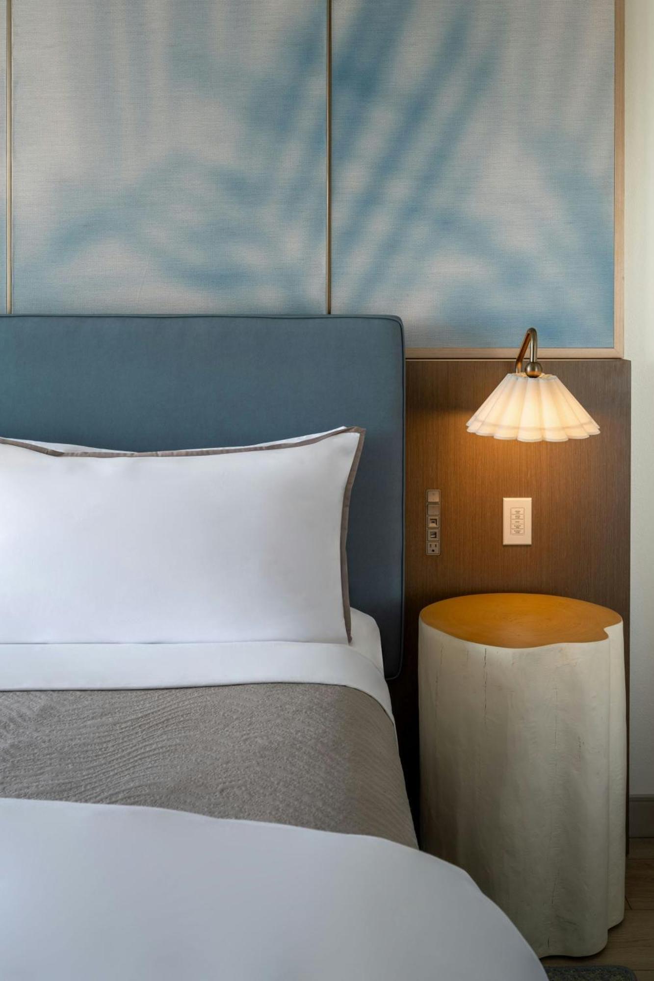 Queen Room Two Queen Beds Partial Bay View Newly Renovated