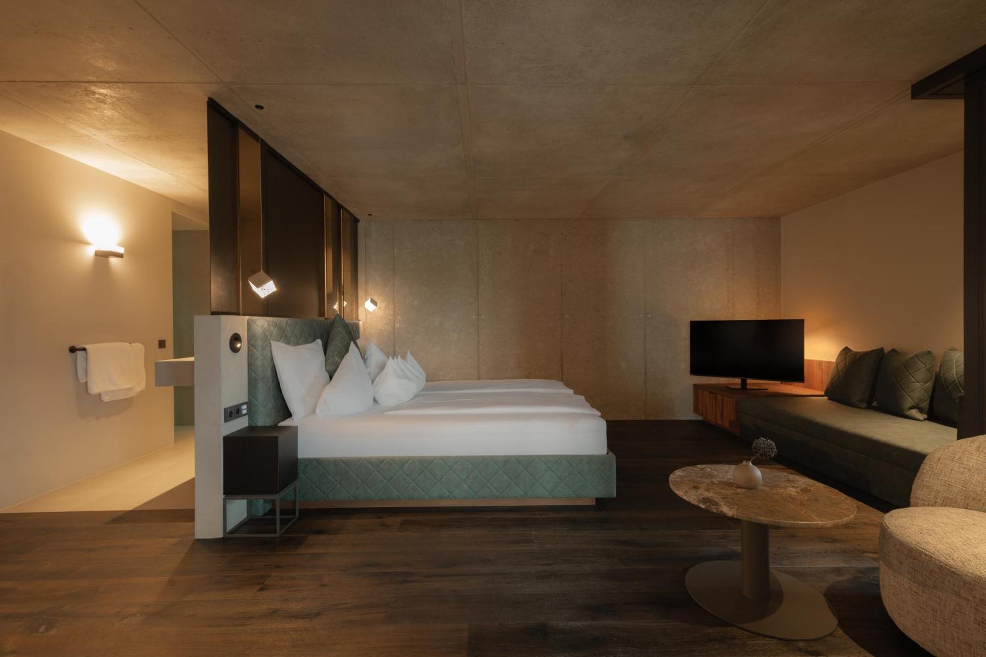 Deluxe Junior Suite