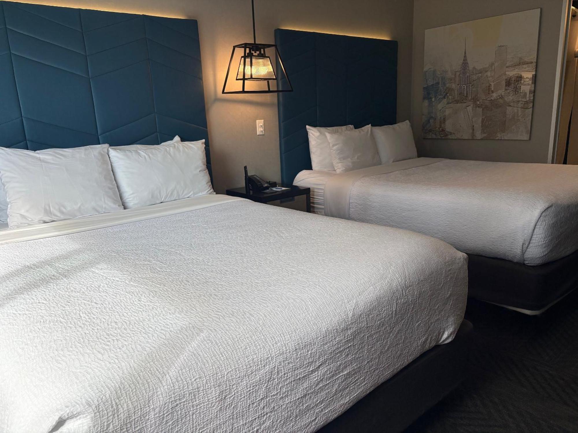 Guest room 1 Double City view