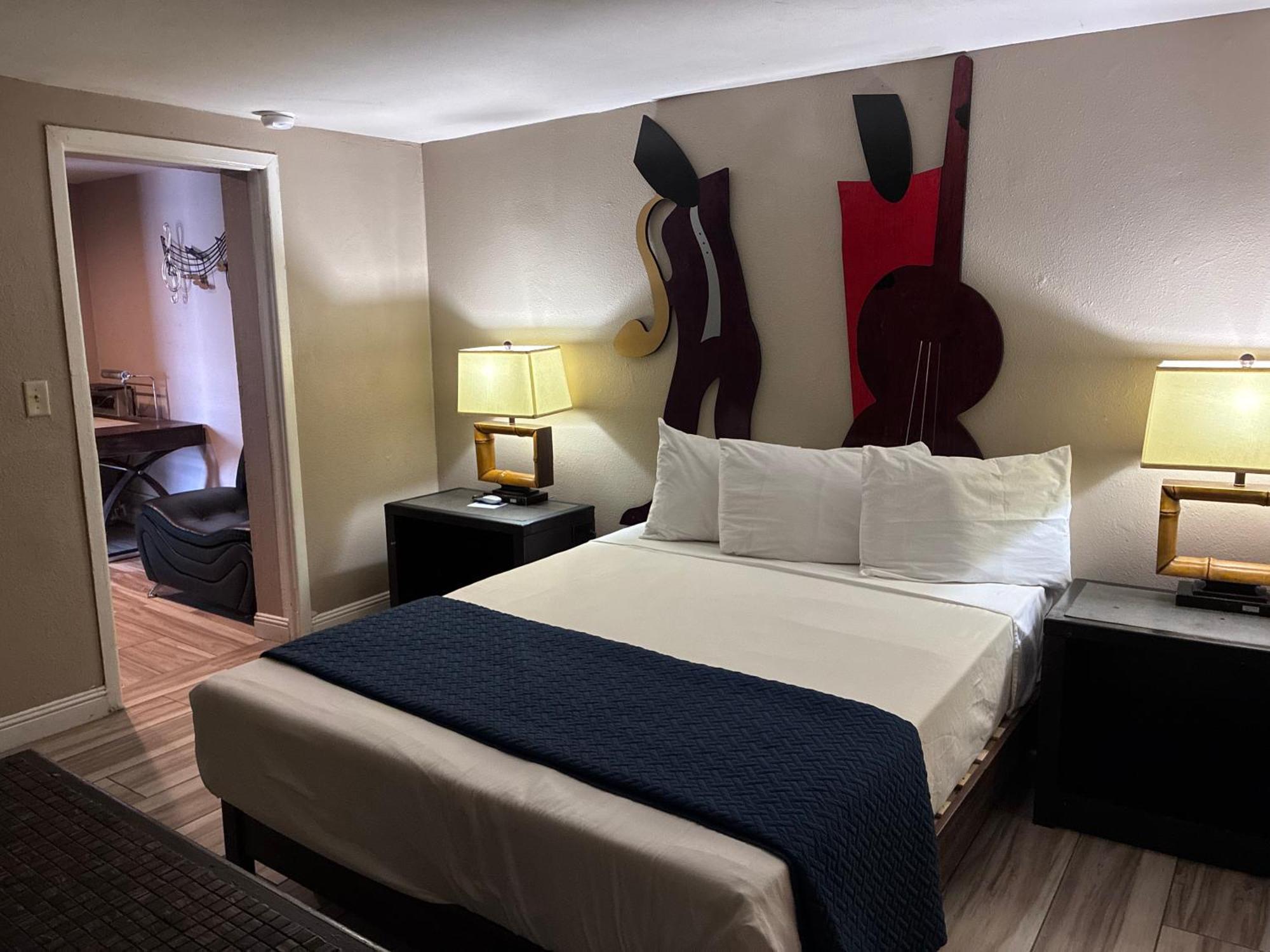 Deluxe Junior Suite