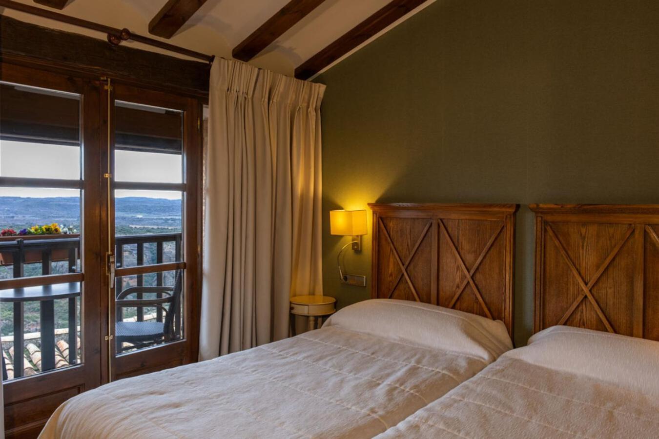 Twin Room Terrace