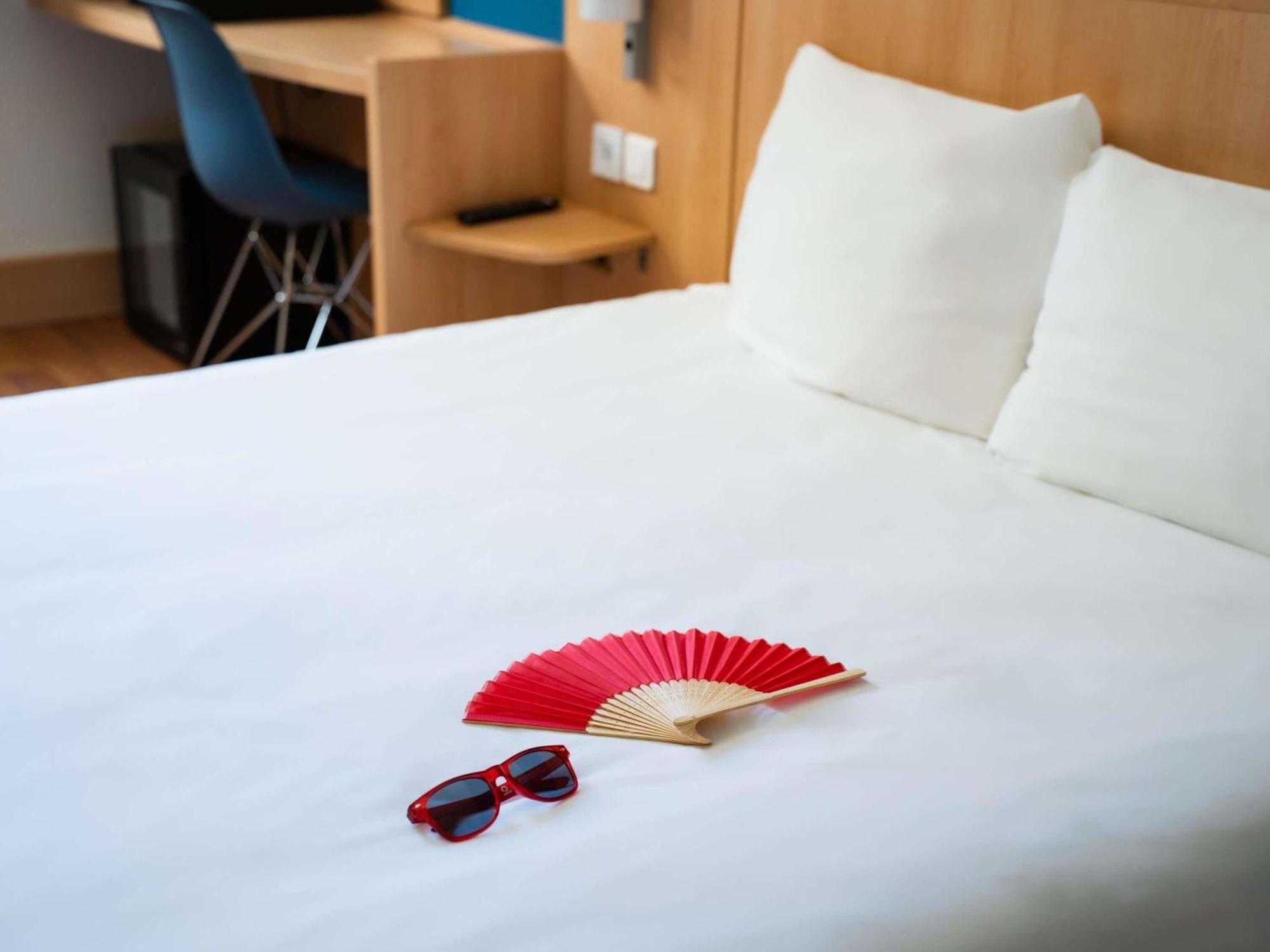 Standard Double Room Mobility Accessible