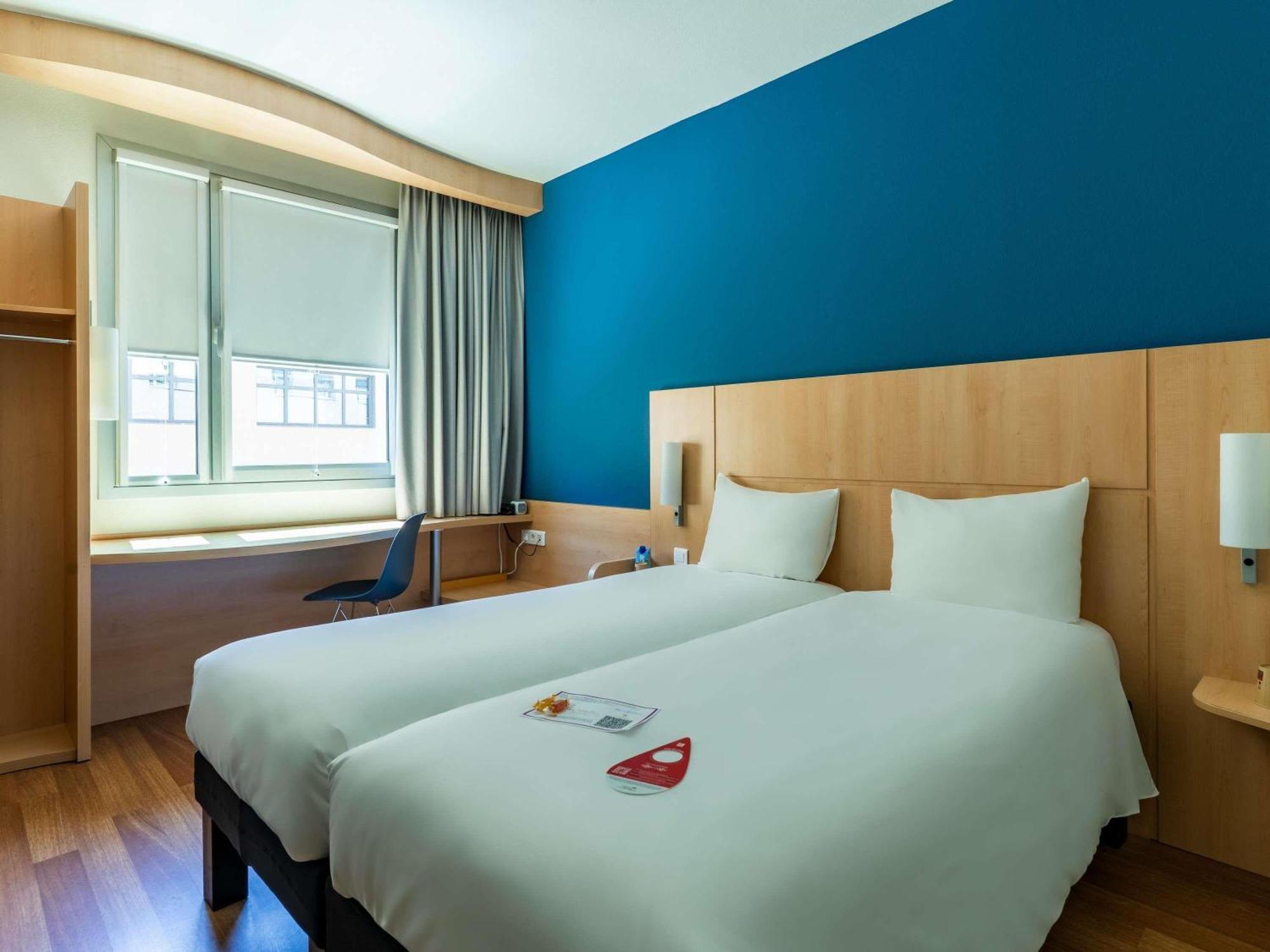 Standard Room Two Single Beds