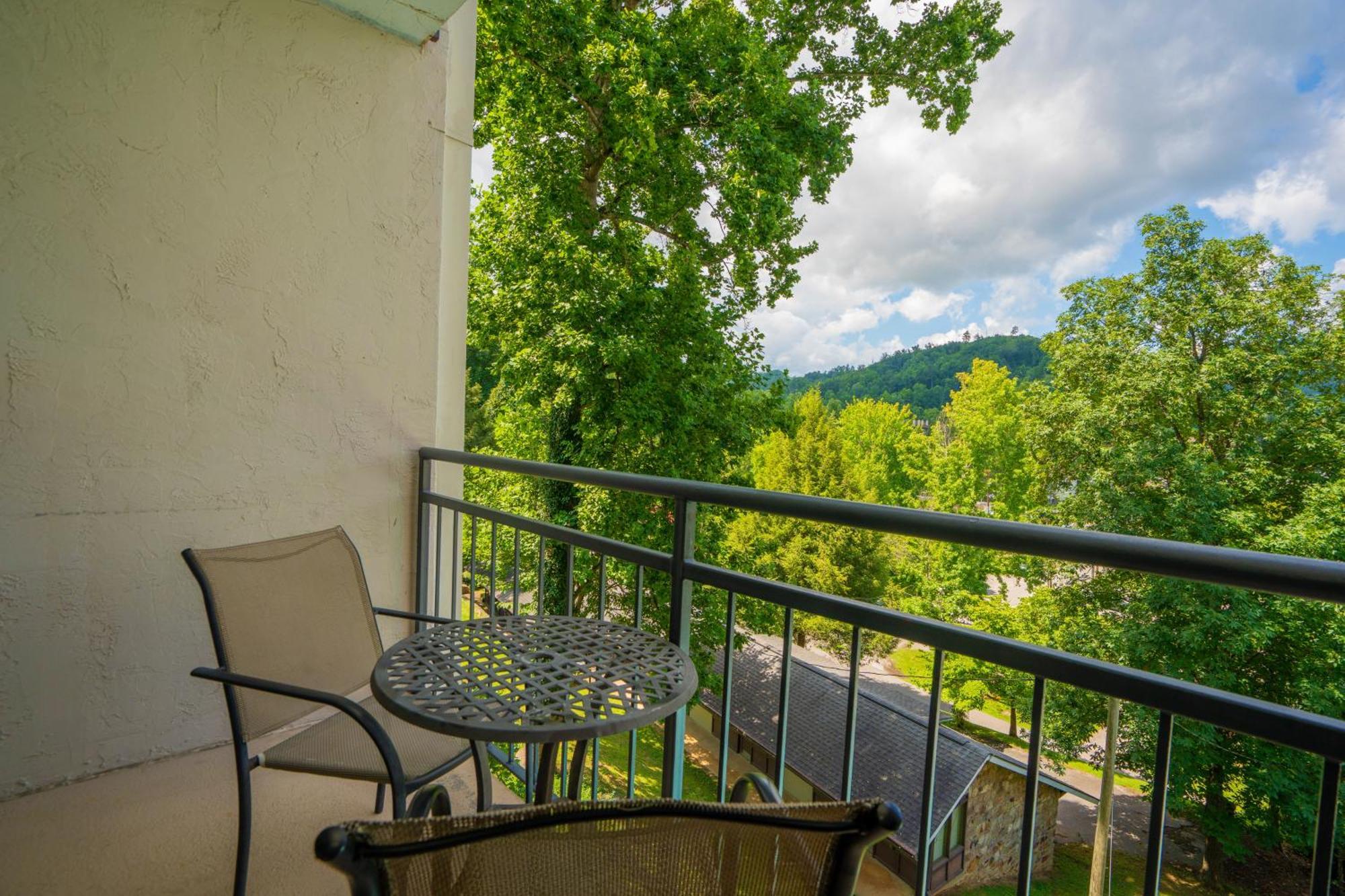 Laurel Inn 309