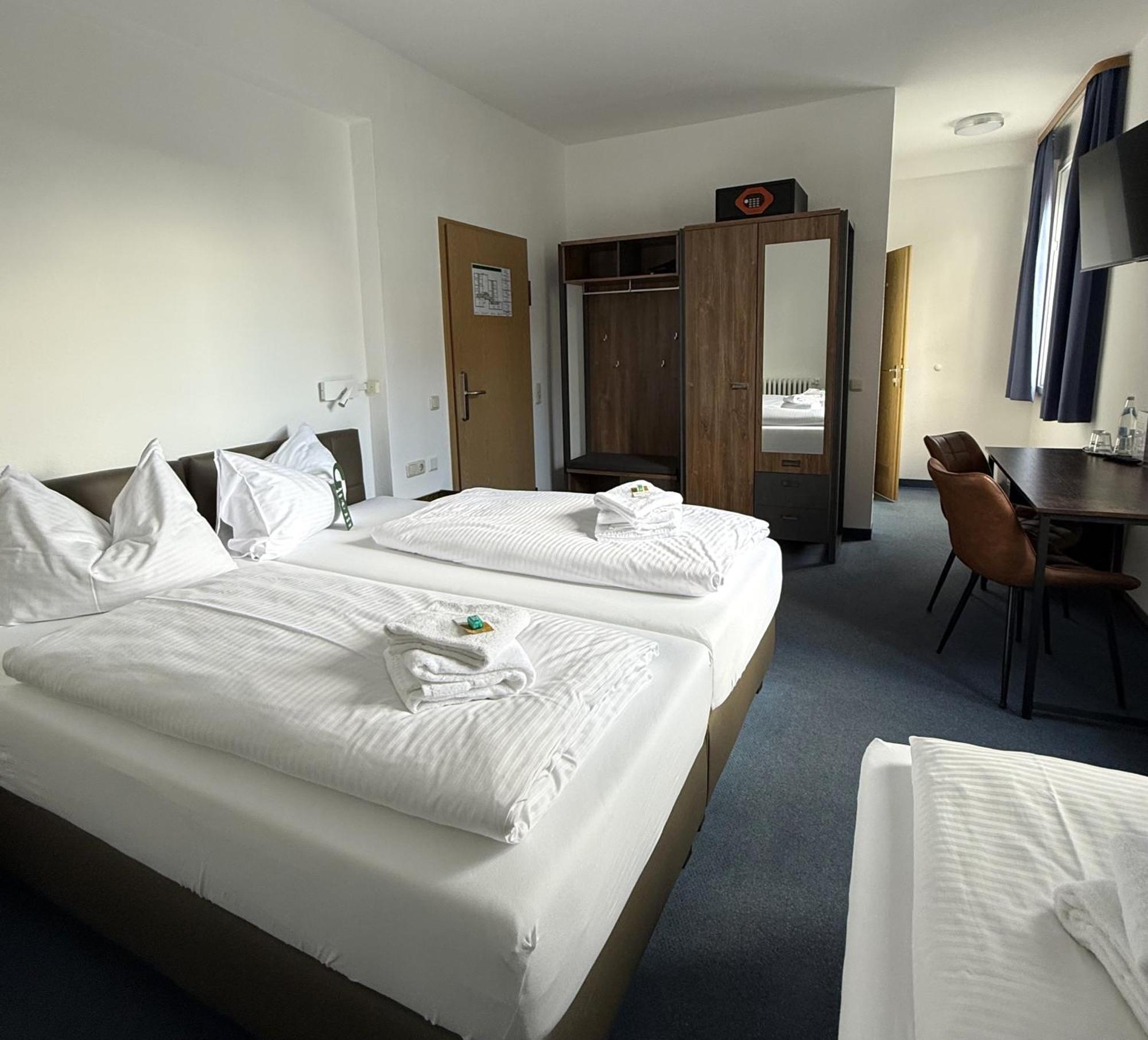 3-Bed Room