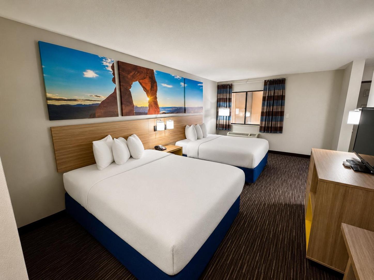 Studio Suite Two Queen Beds Non-Smoking
