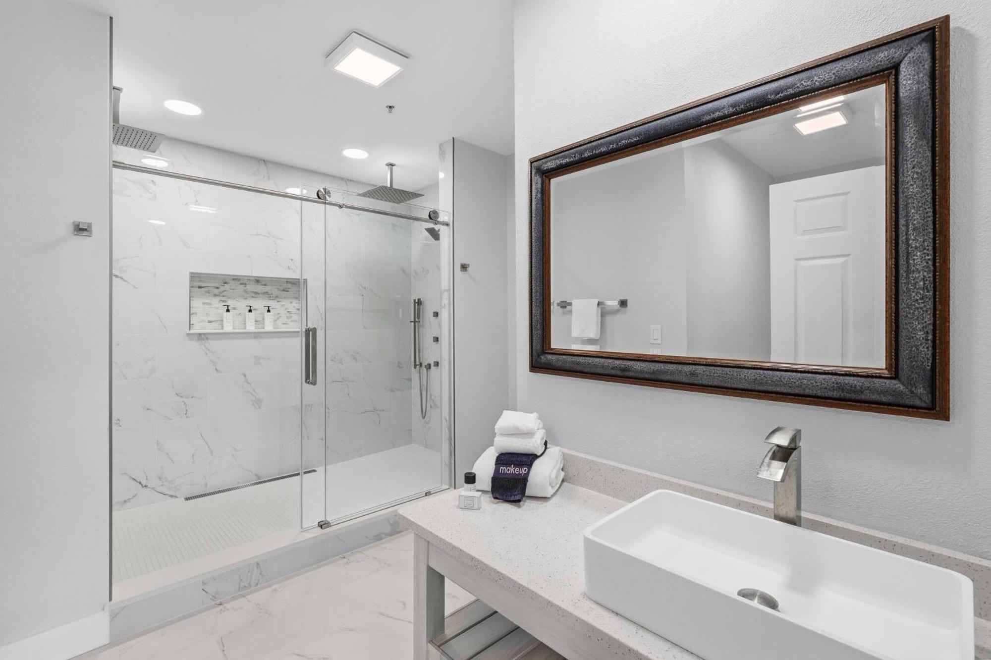 Presidential King Suite