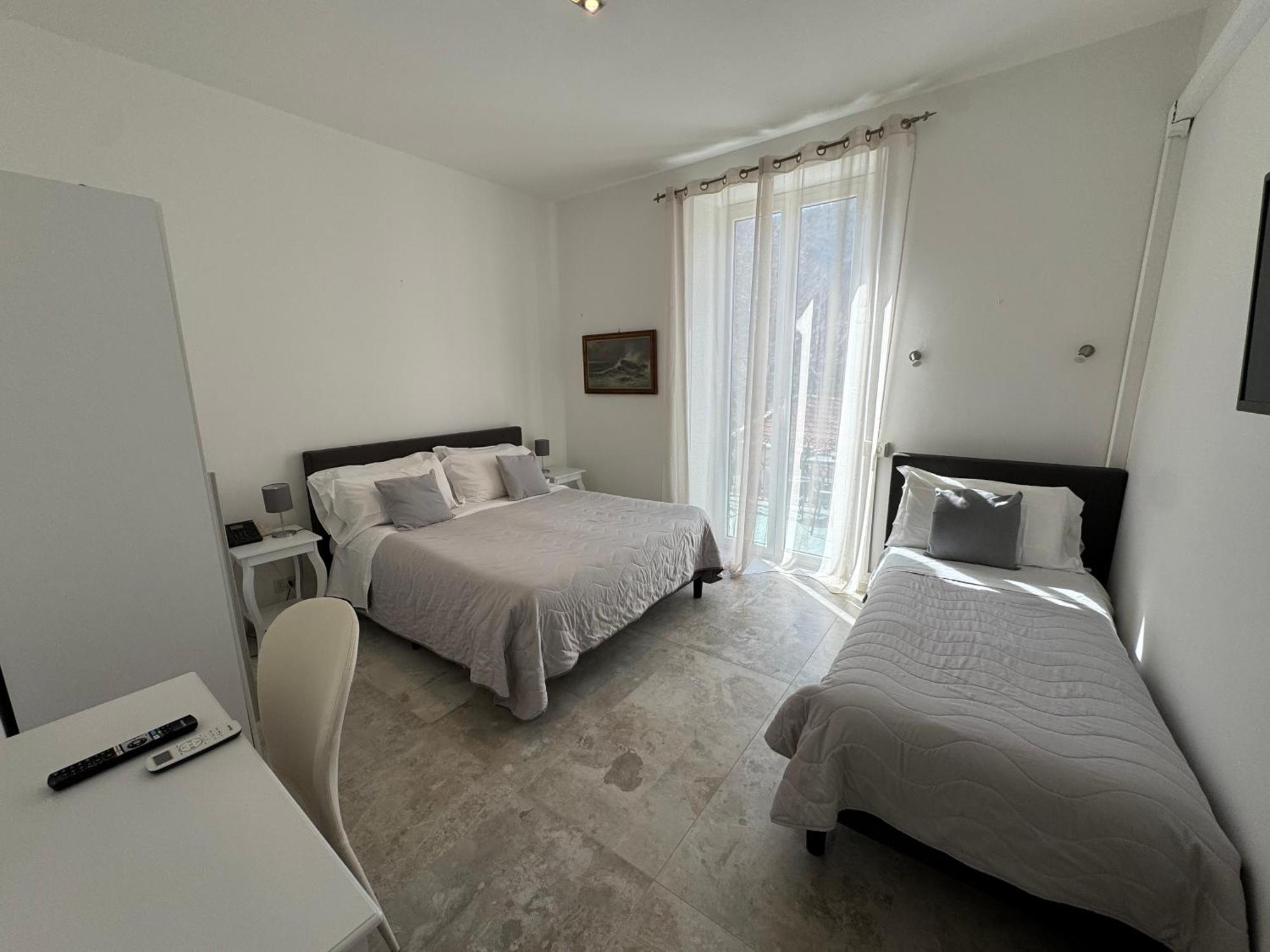 Basic Triple Room