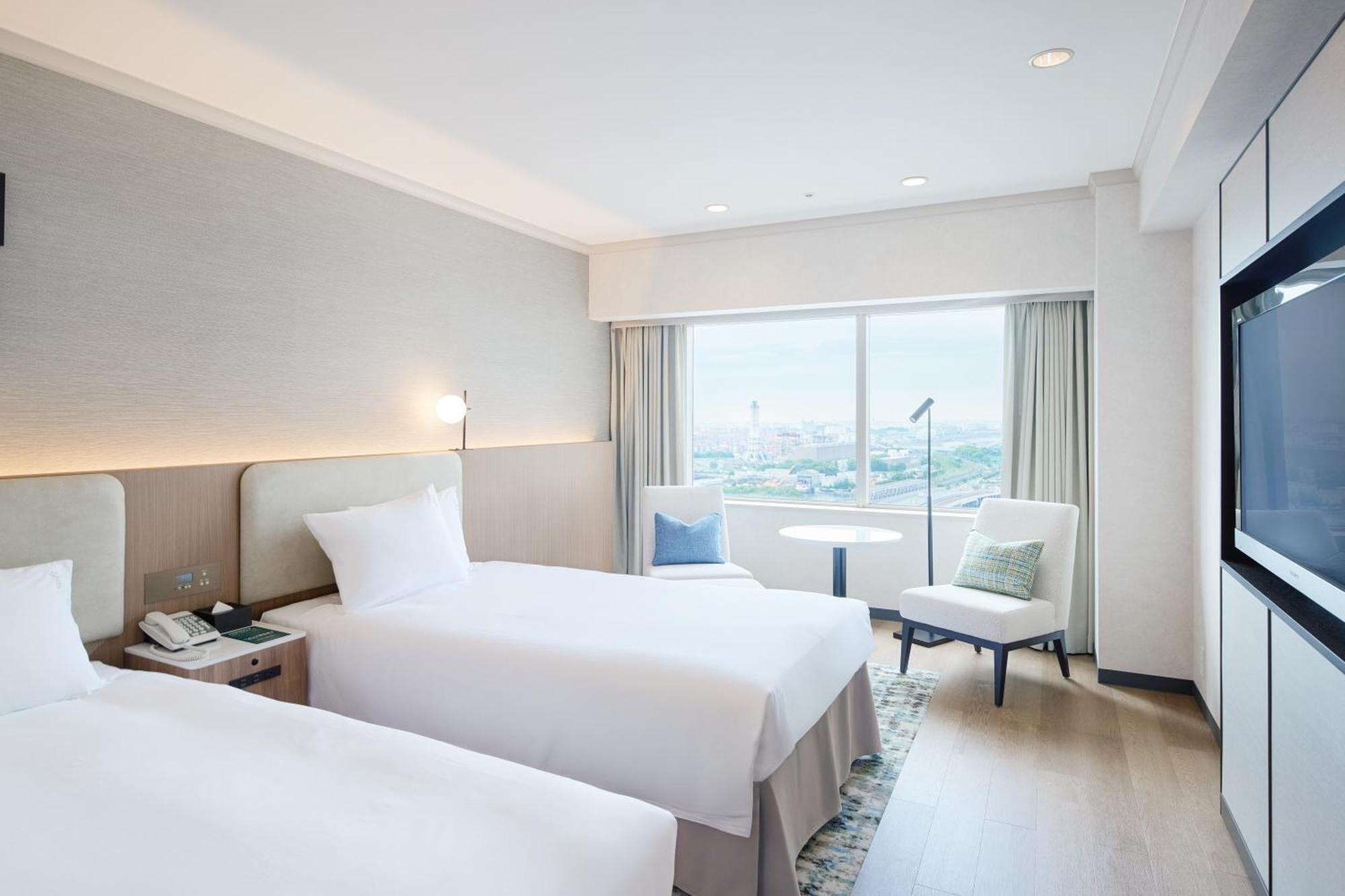 Premium Twin Room Canal View