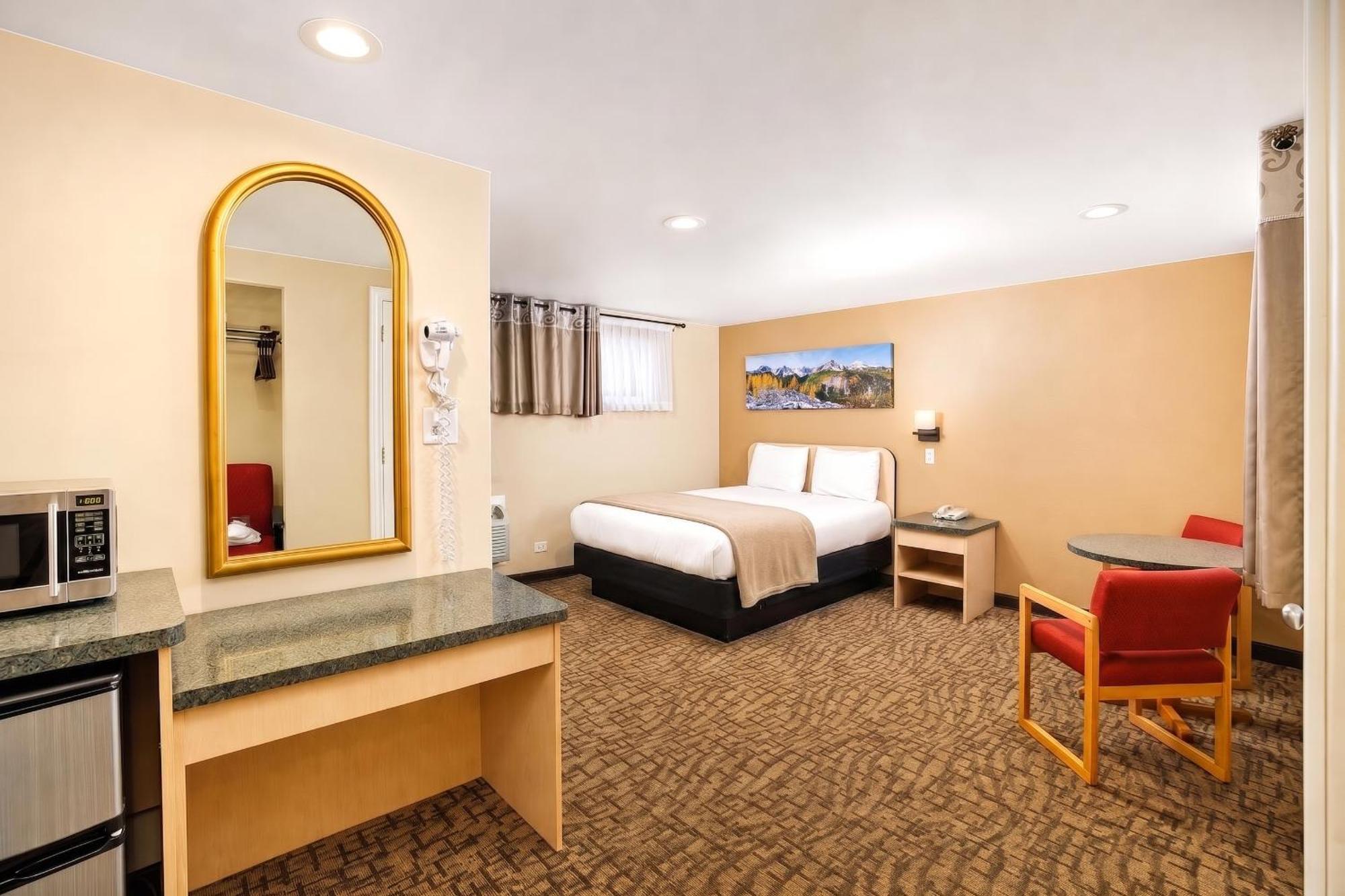 Queen Room