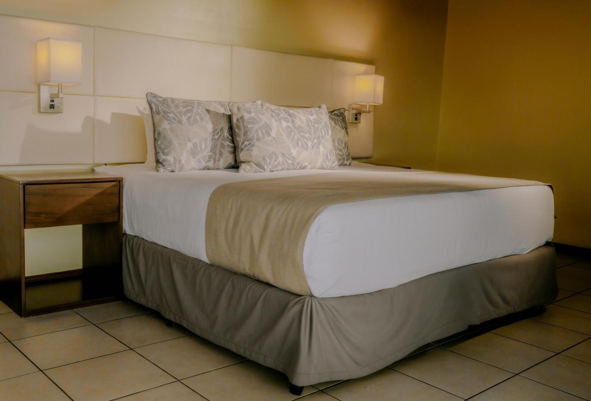 Sunset View Suite Queen
