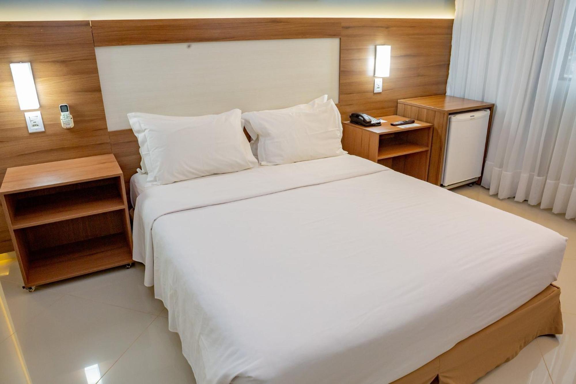Standard King Room Accessible