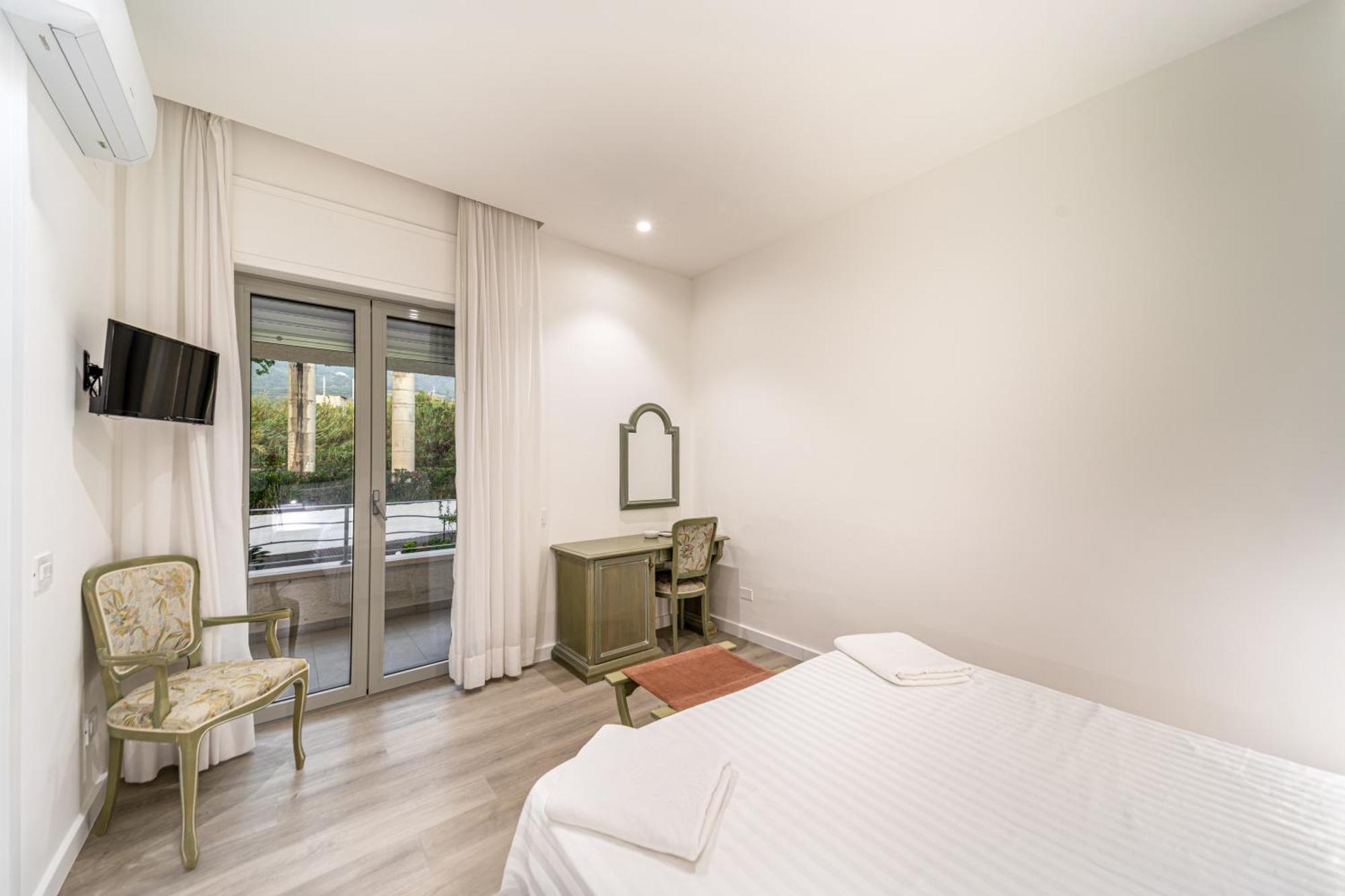 Double Room Garden View
