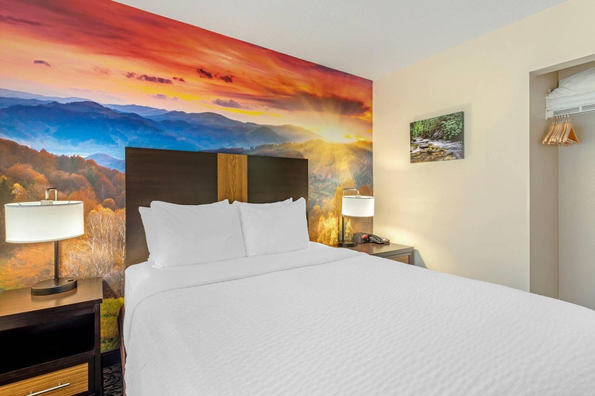 One-Bedroom Suite One Queen Bed Sofa Bed