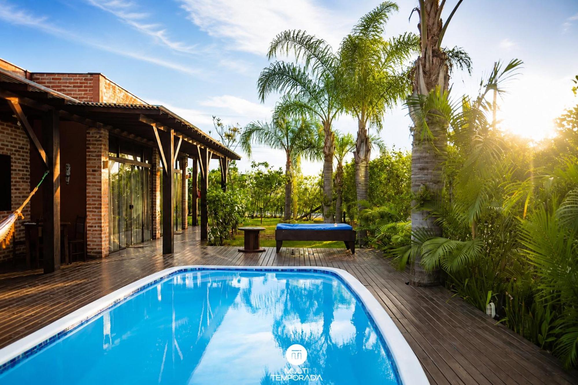 Studio Pool View