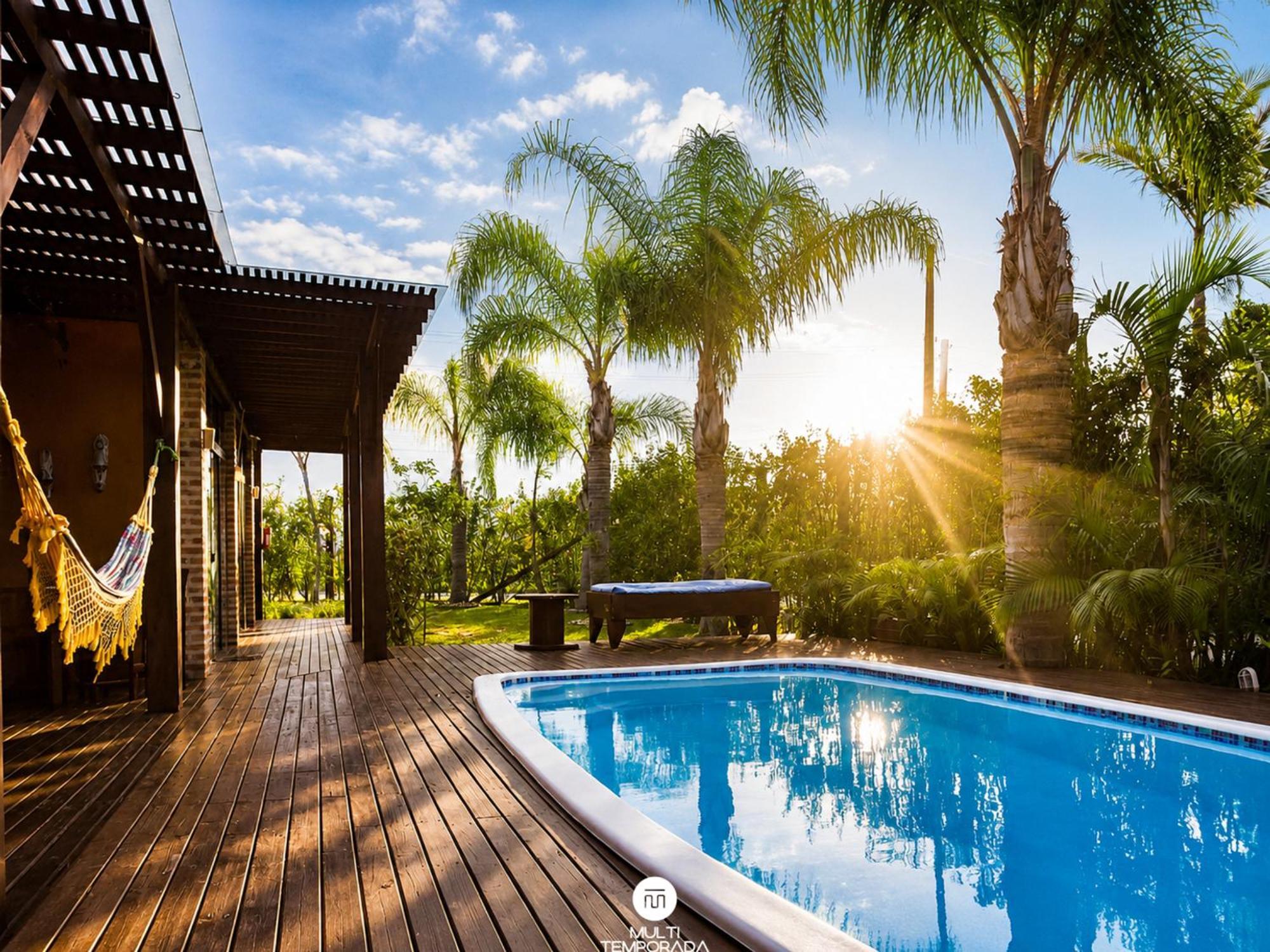 Studio Pool View
