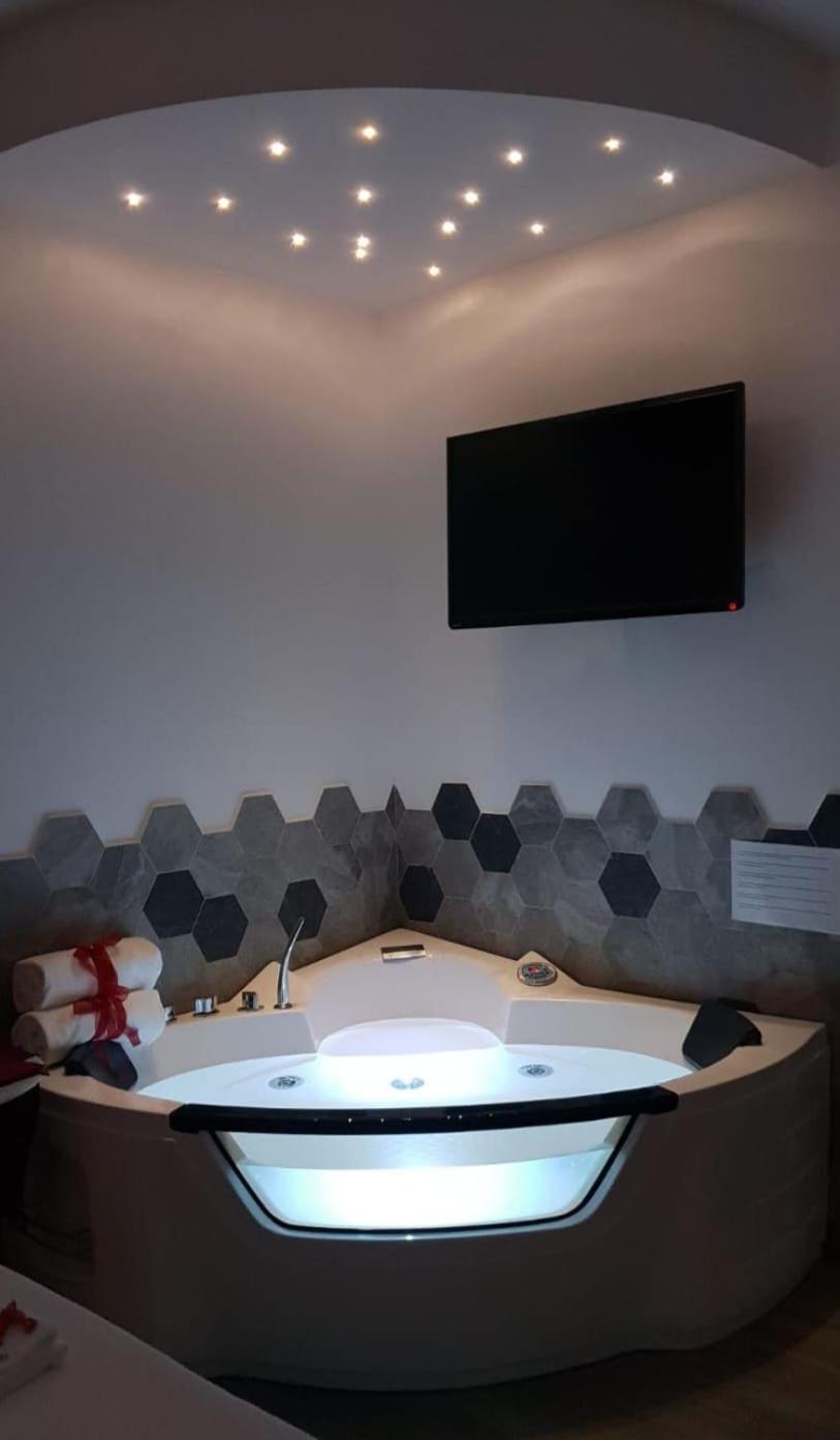 Double Room Spa Bath