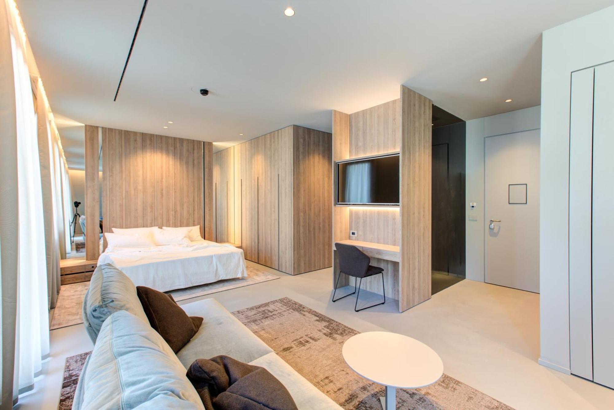 Superior Apartment