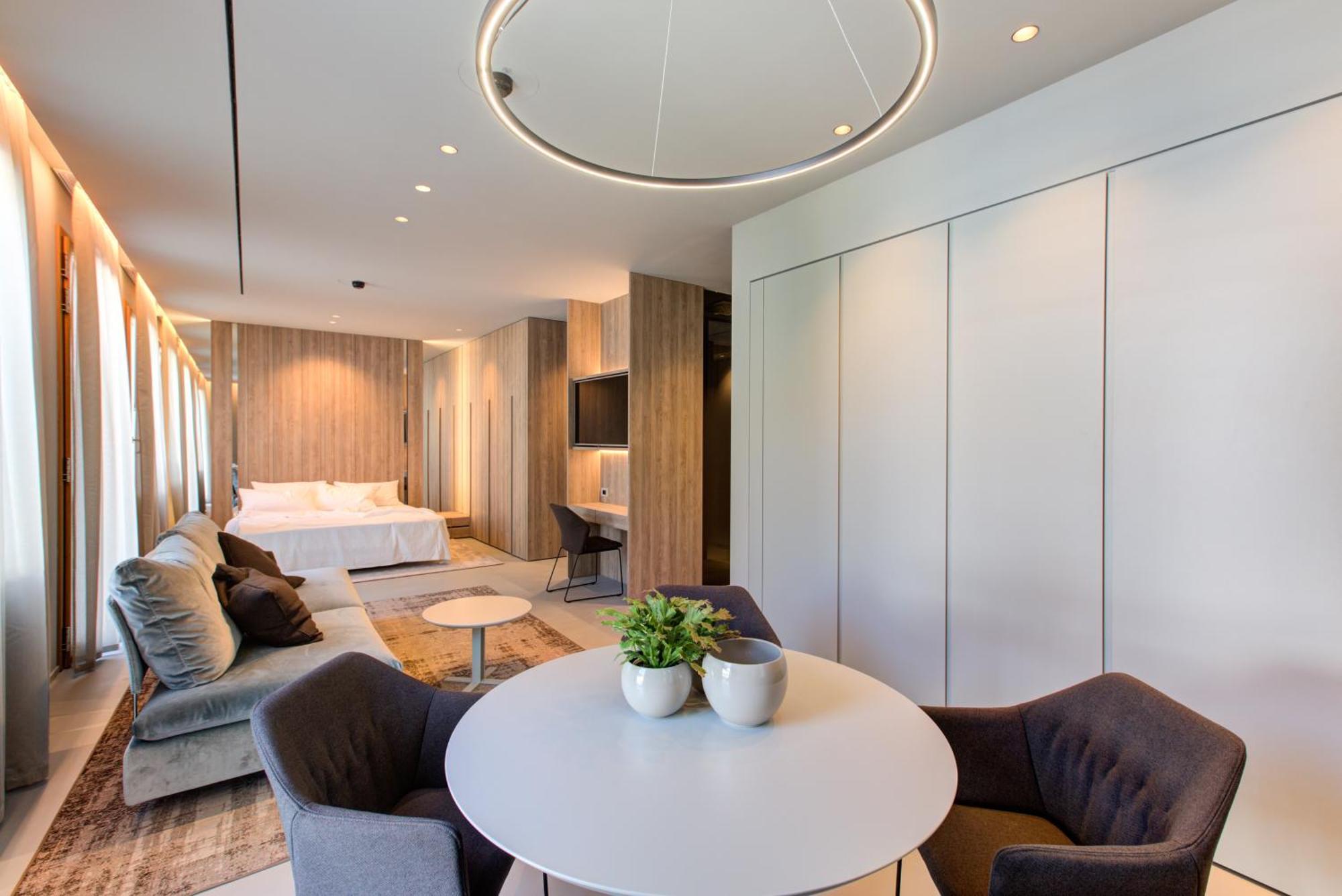 Superior Apartment