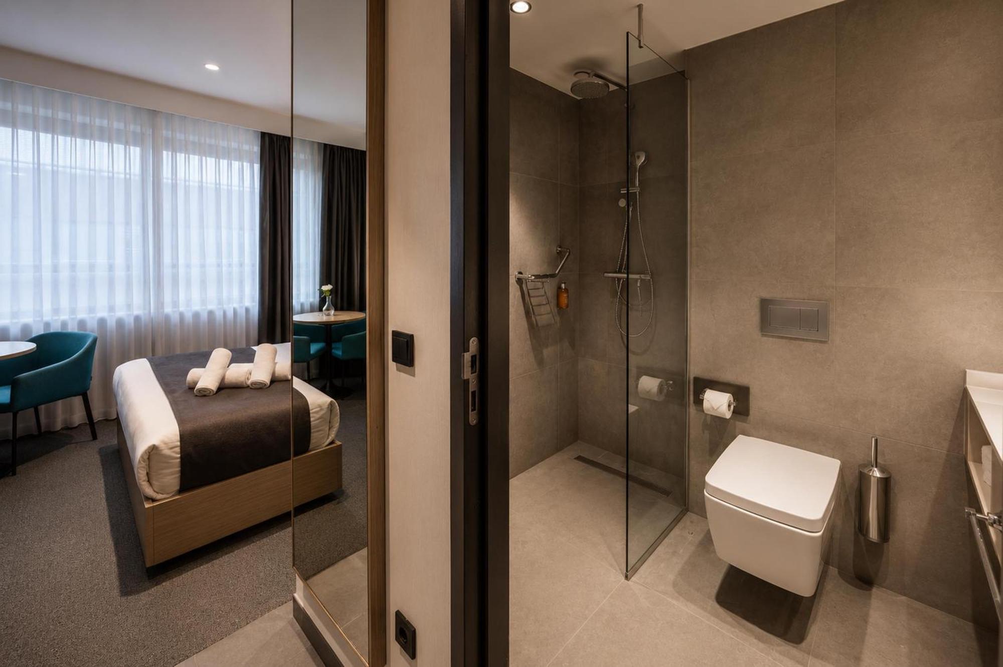Comfort Double Room Kitchenette