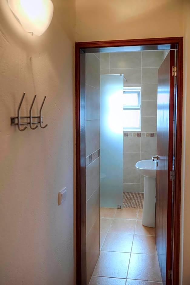 One-Bedroom Apartment Sea View