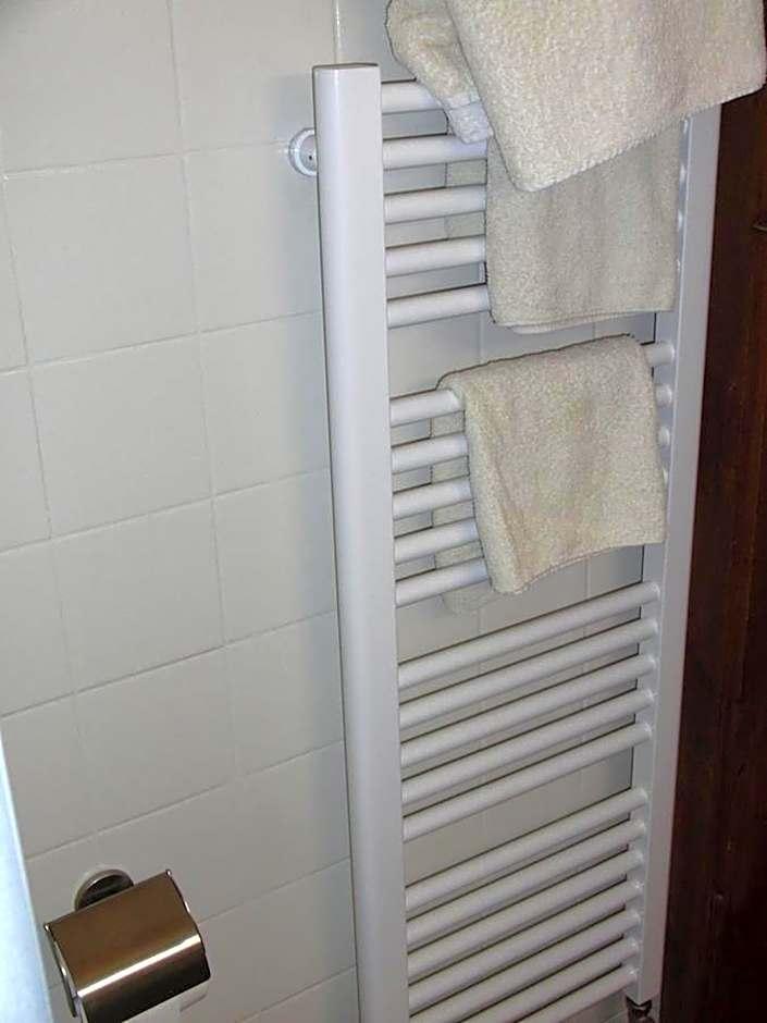 Double or Twin Room Shower