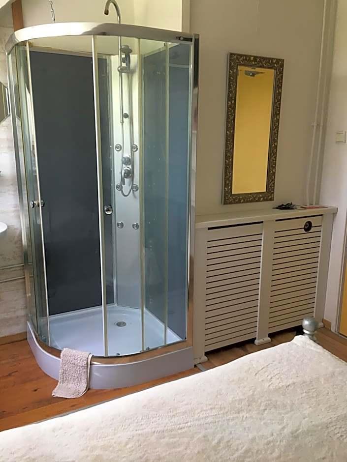 Double Room Shared Toilet