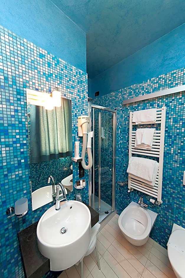 Deluxe Double Room Lake View