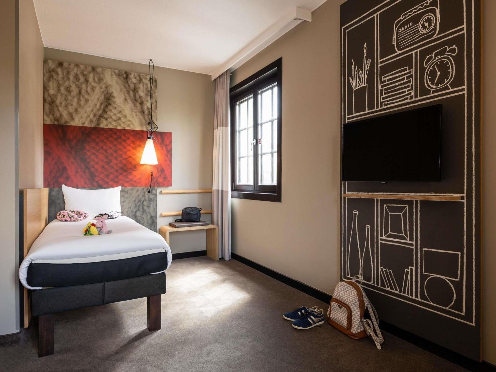 Standard Room Double Bed Single Bed