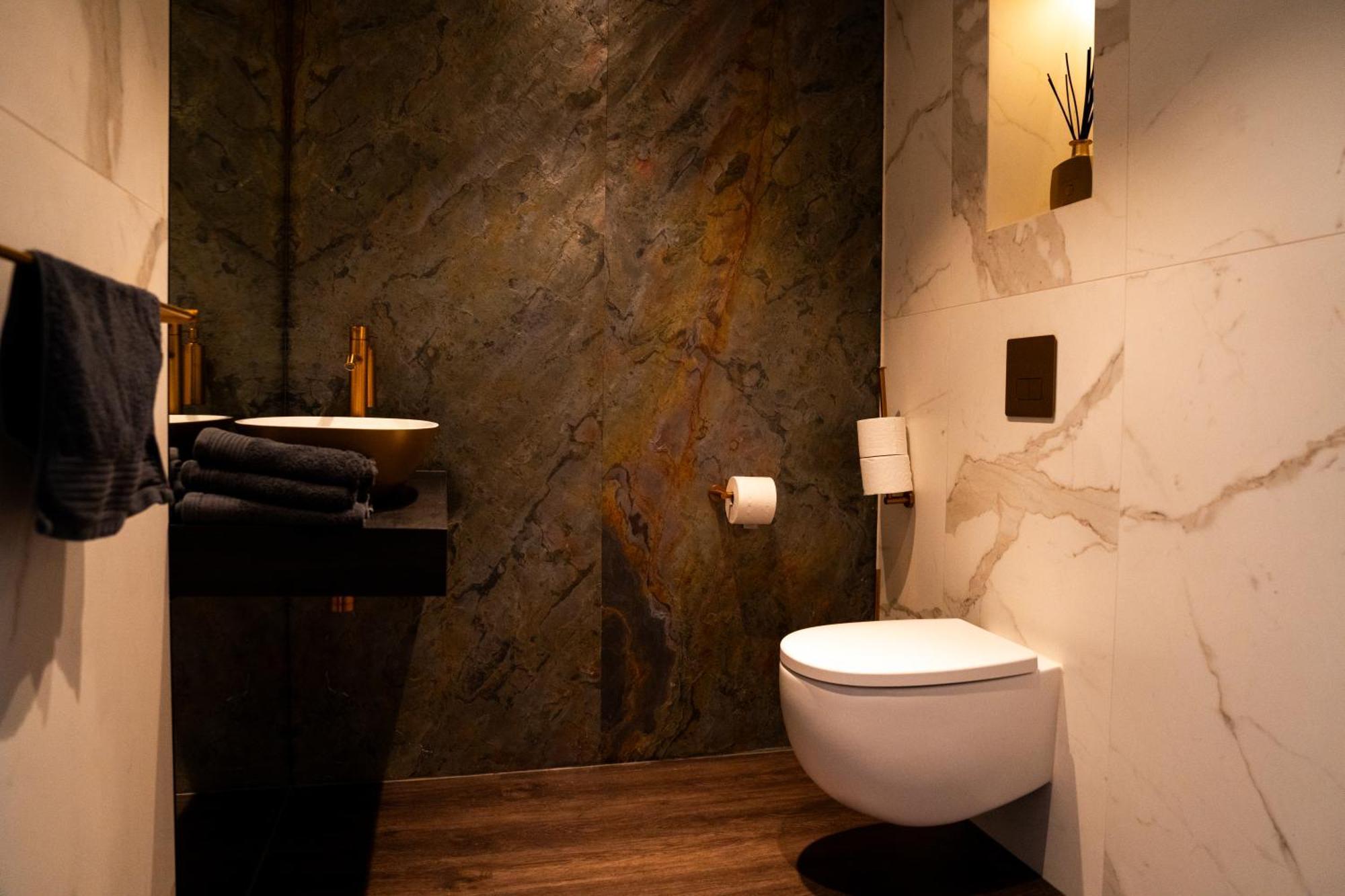 Superior King Suite