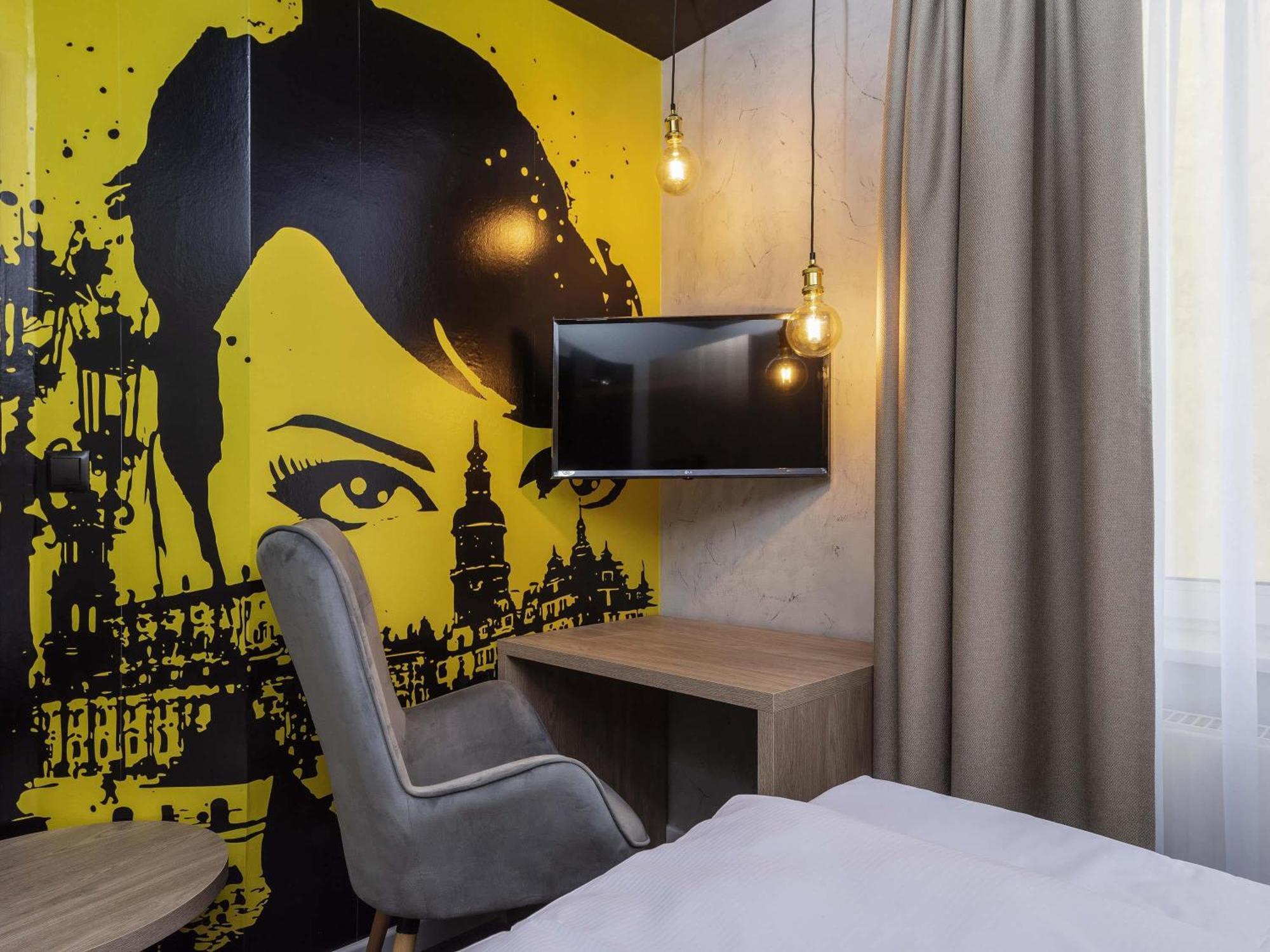 Standard Single Room