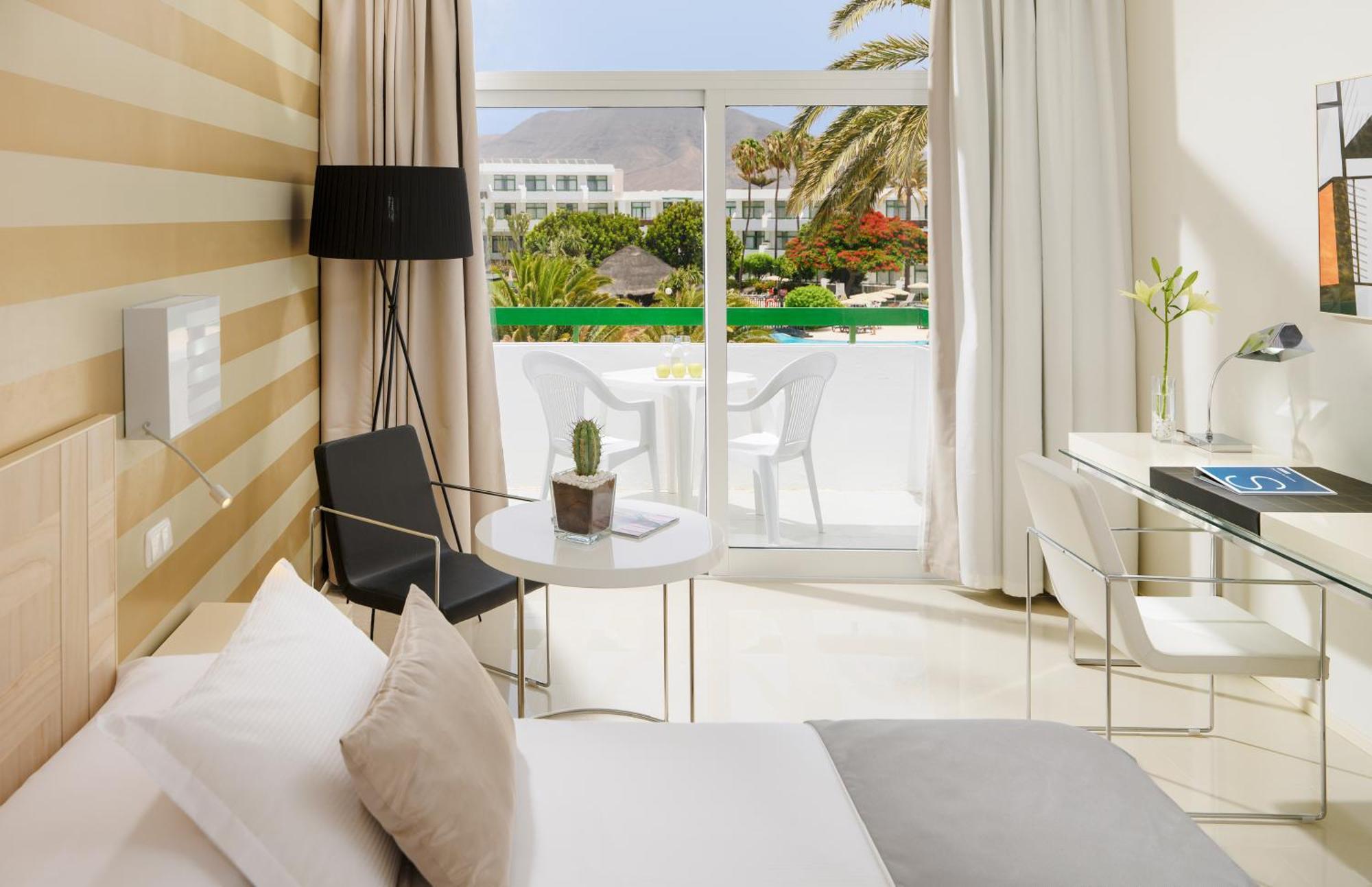 Superior Double Room Pool View