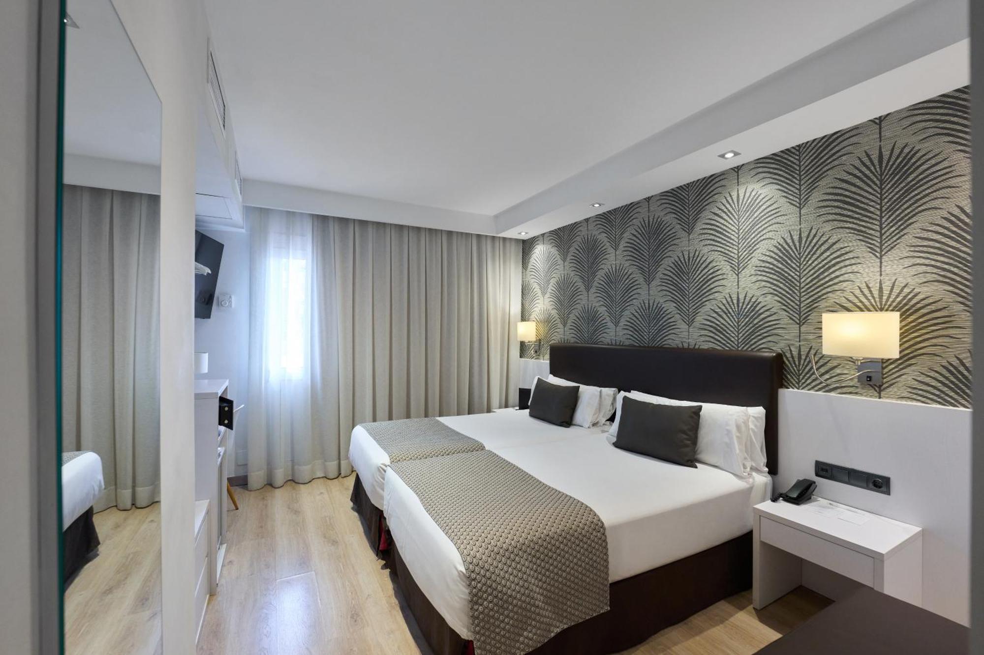 Double or Twin Room Balcony