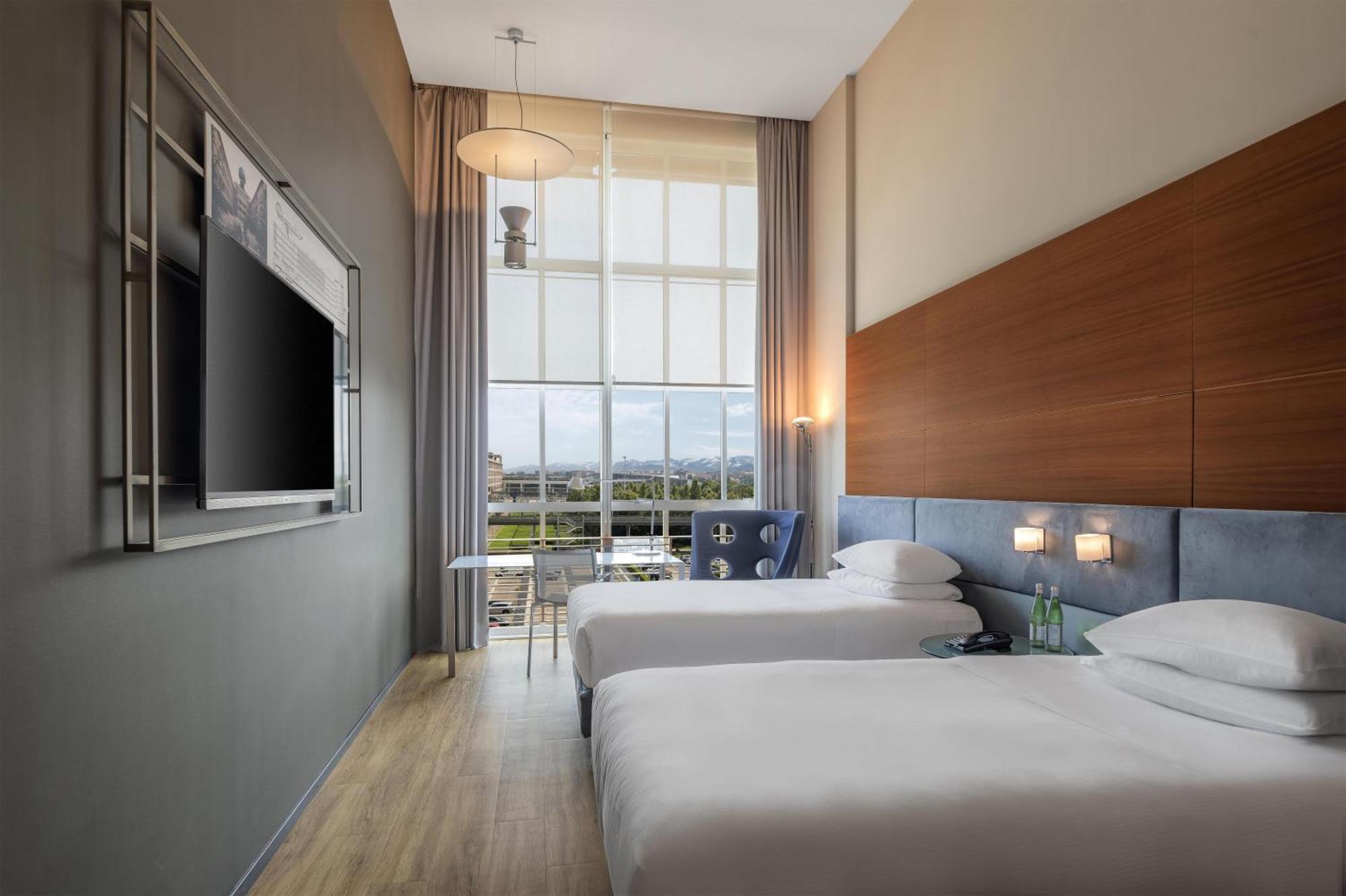 Twin Room Mobility Access