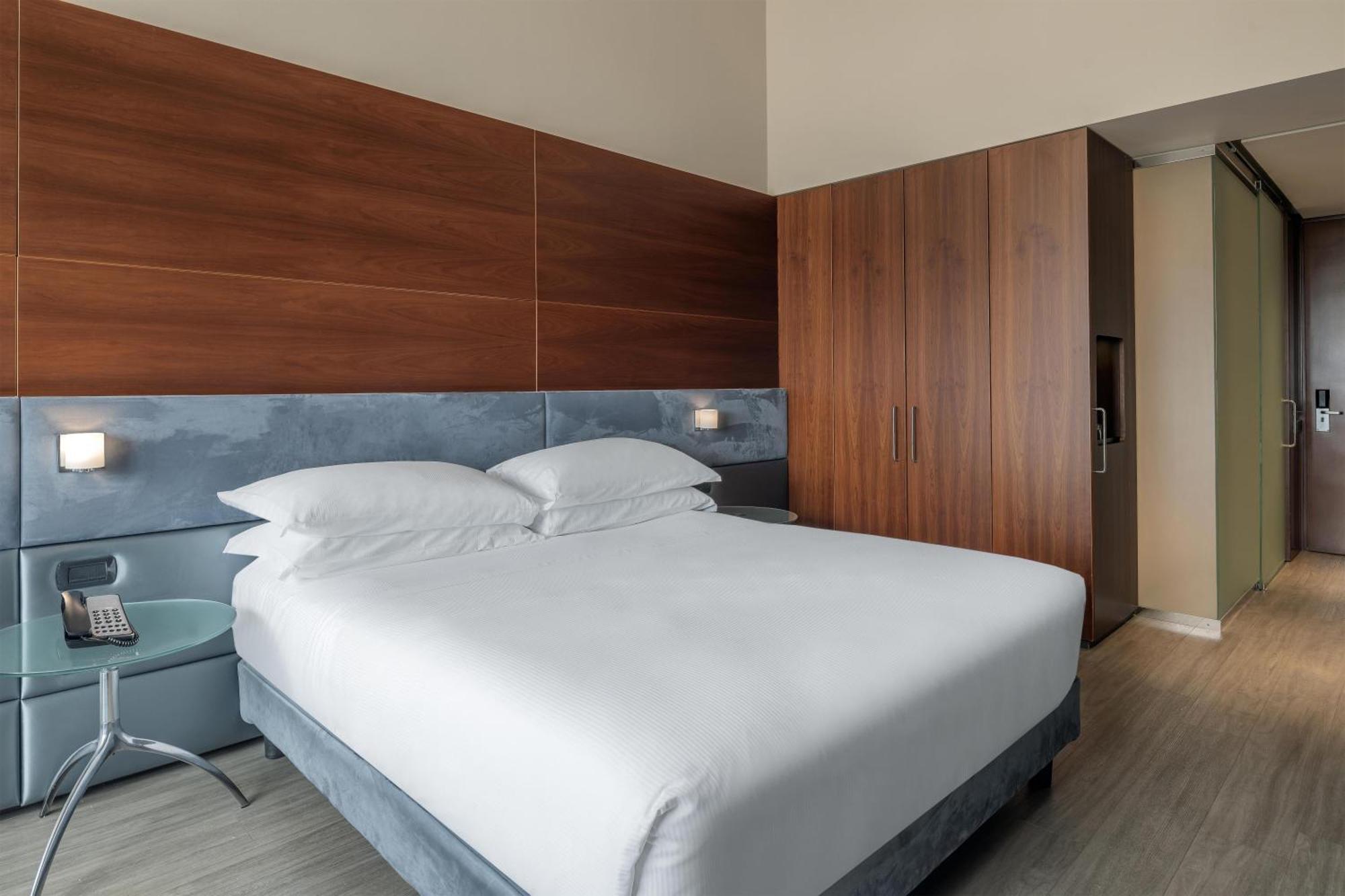 King Guest Room