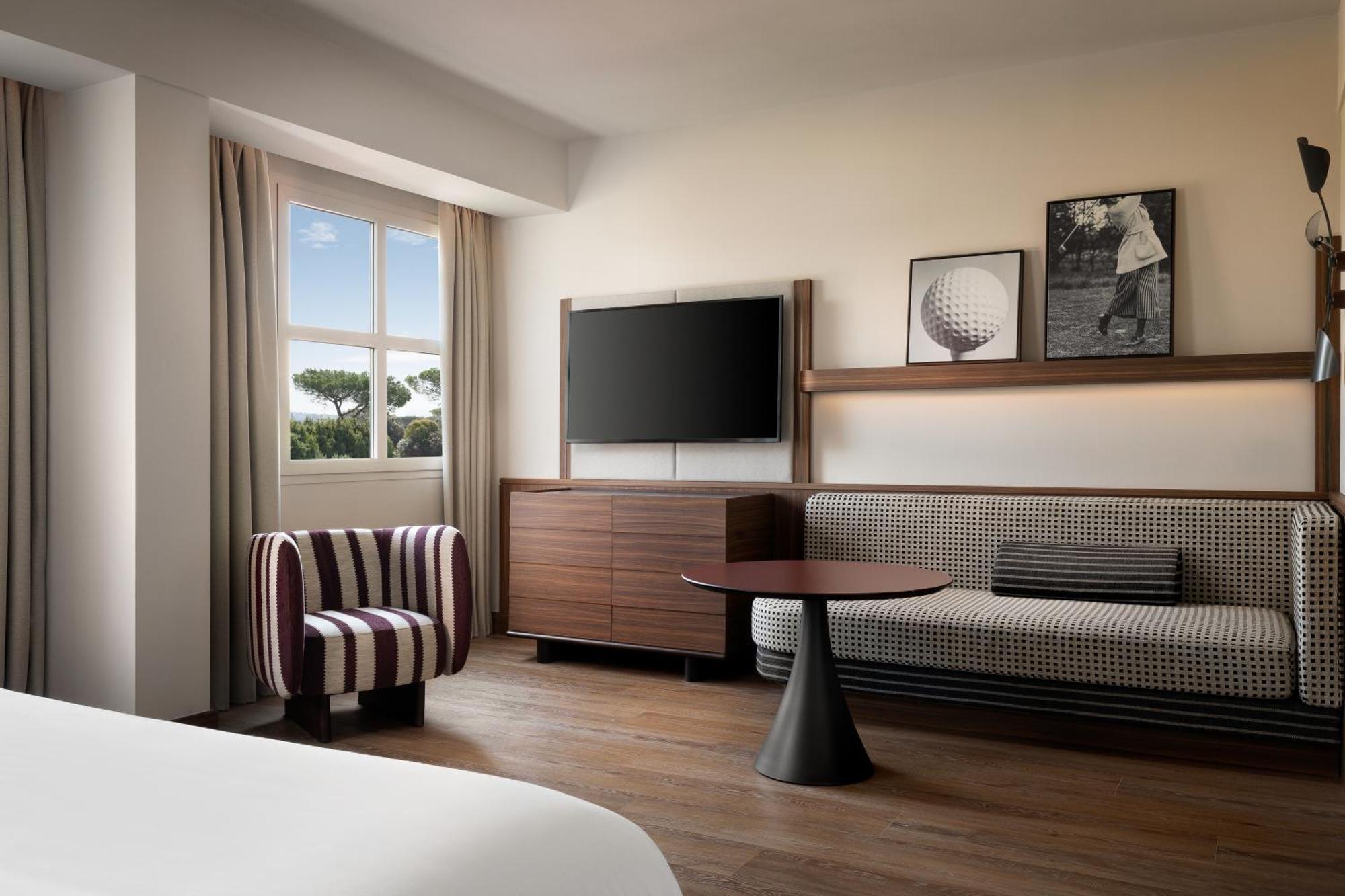 Executive King Room