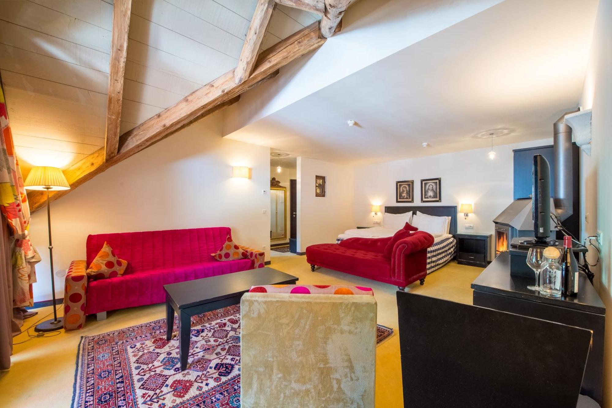 Deluxe Junior Suite